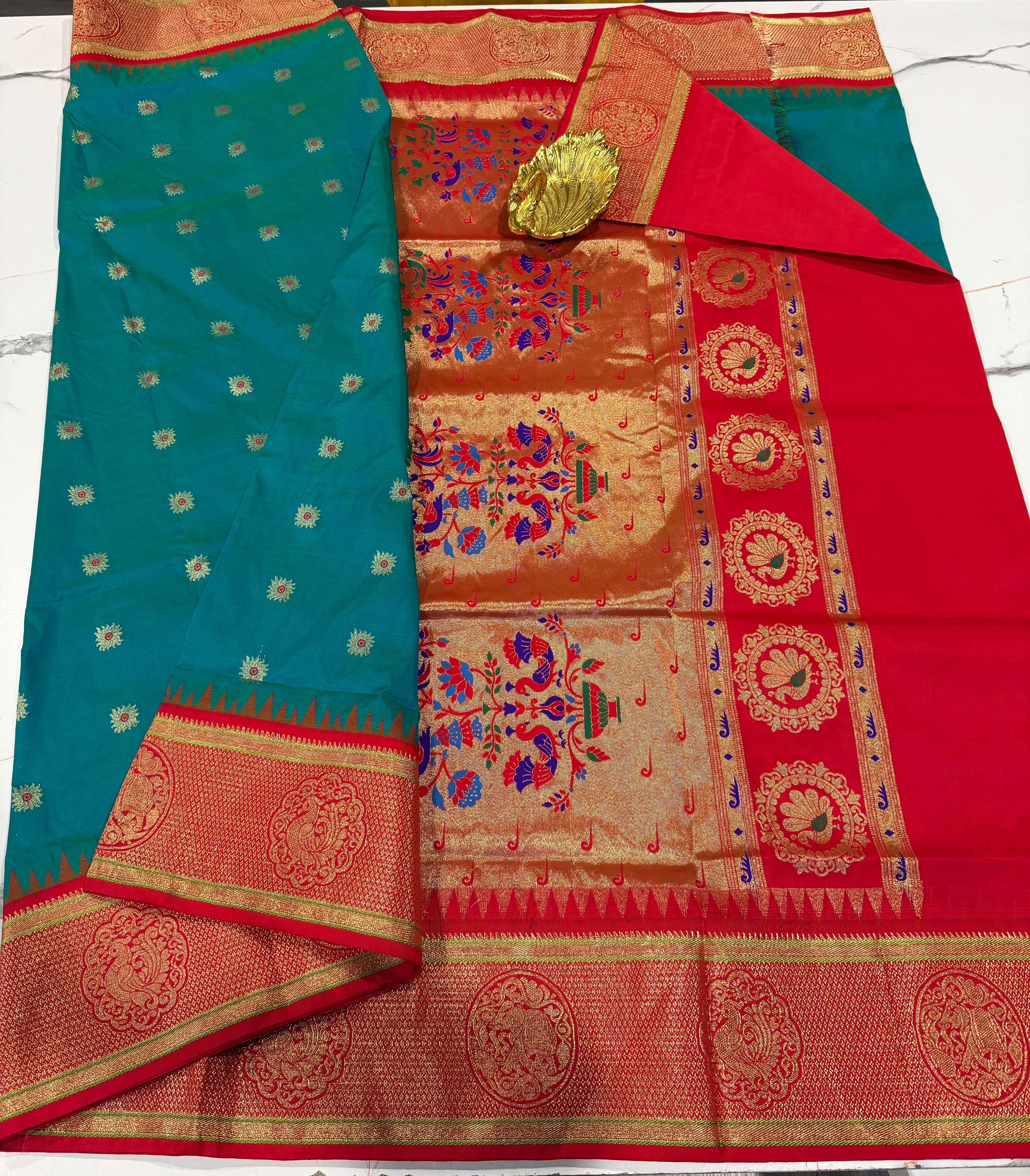 N4k Rama blue and red border saree