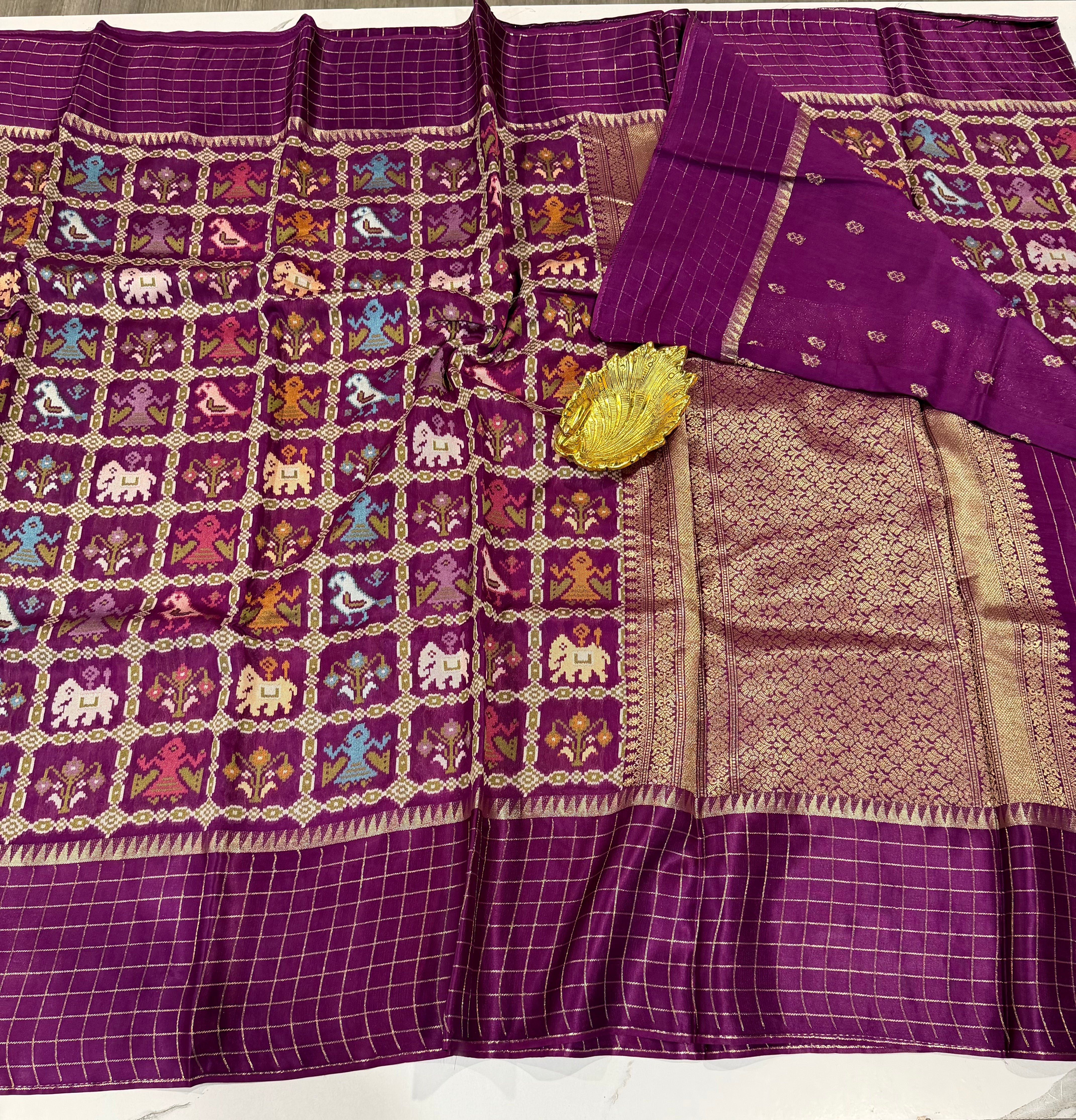 PT-475 wine patola colour moonga crep saree
