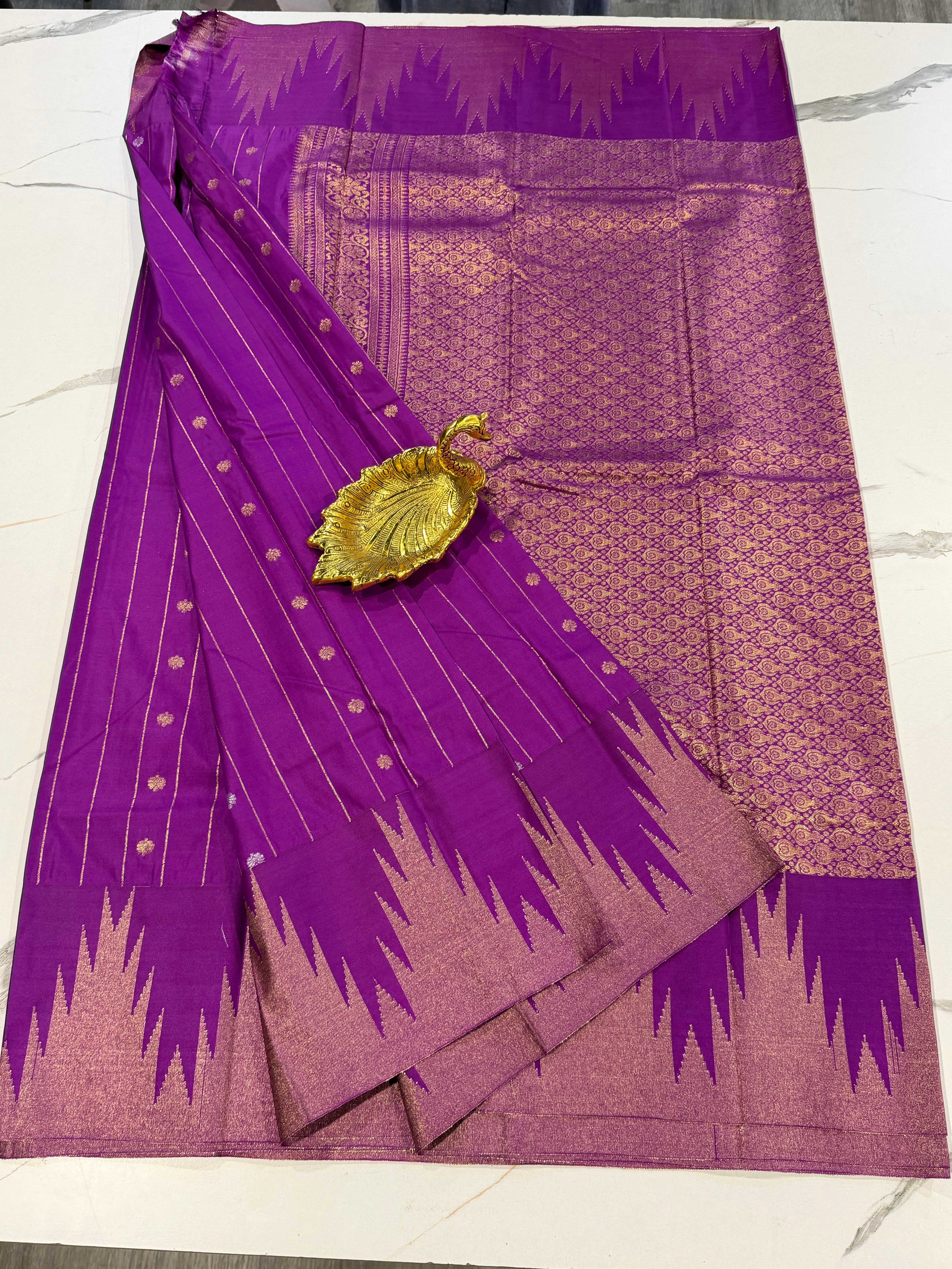 TT- 2899 purple temple Gadwal saree