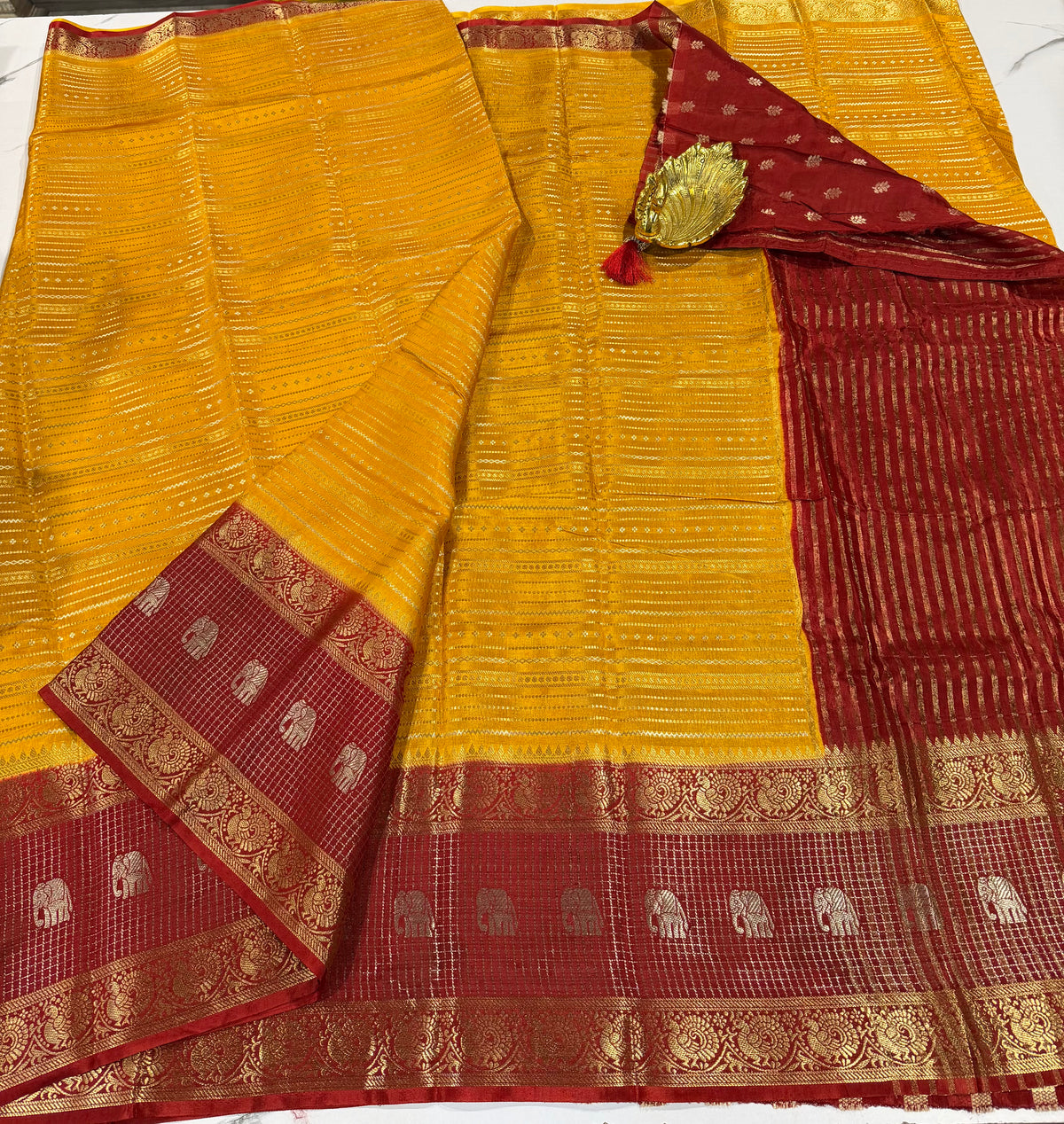 V-2100 yellow  n Maroon banaras vintage Kanchi horizontal lines saree