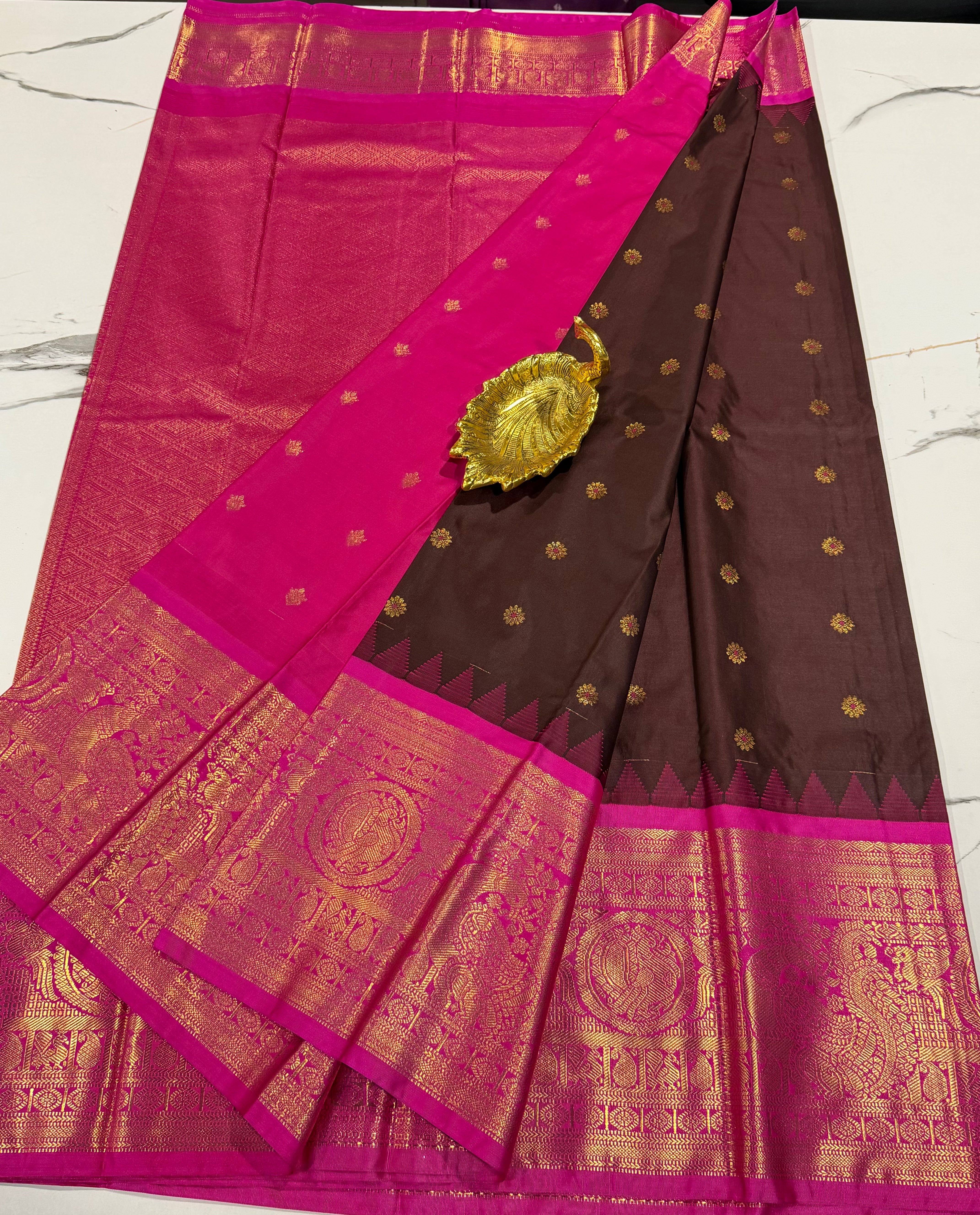 VG2 semi Gadwal brown and pink saree