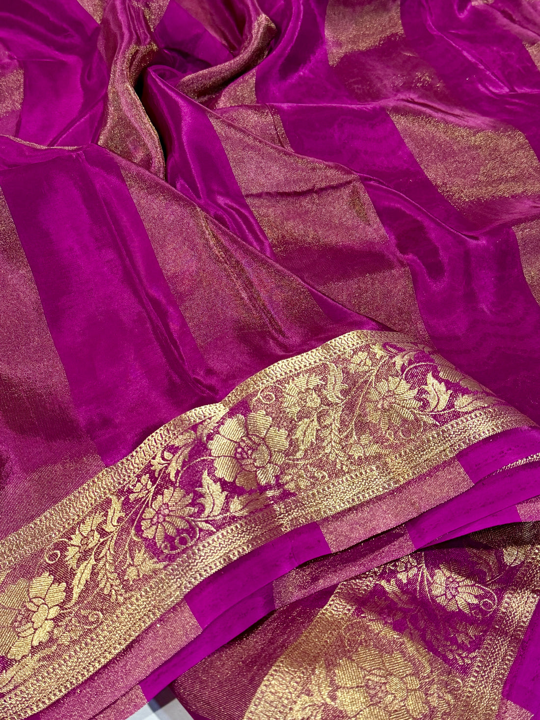 BS9 Banaras semi crepe sarees with Bandini design blouse
