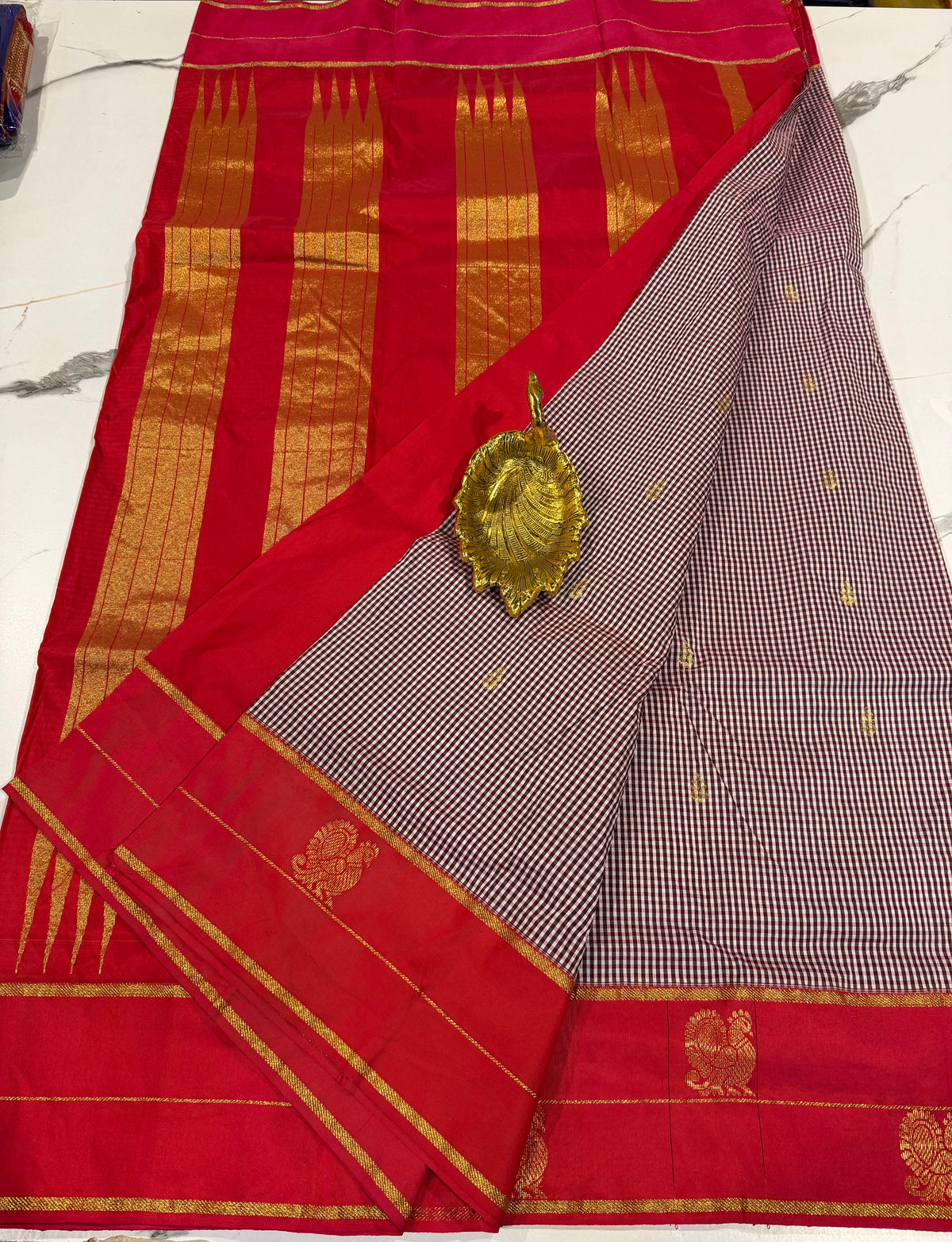 N-2499 Black n white , red Narayanpet ilkal checks saree