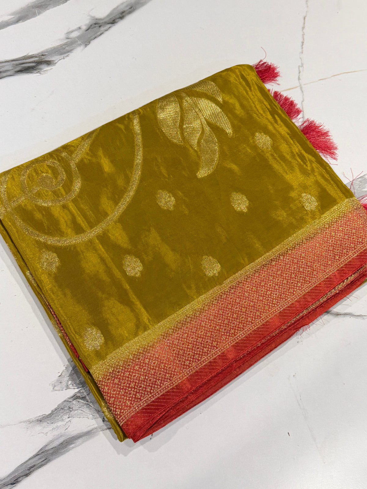 HS-2650 golden HO crepe saree
