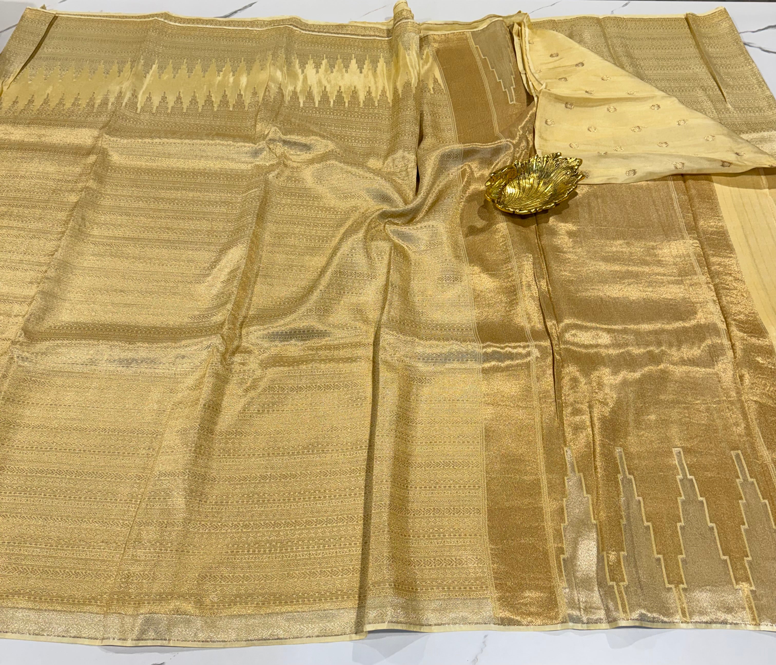 AR-5100 cream colour kanchi tissue saree