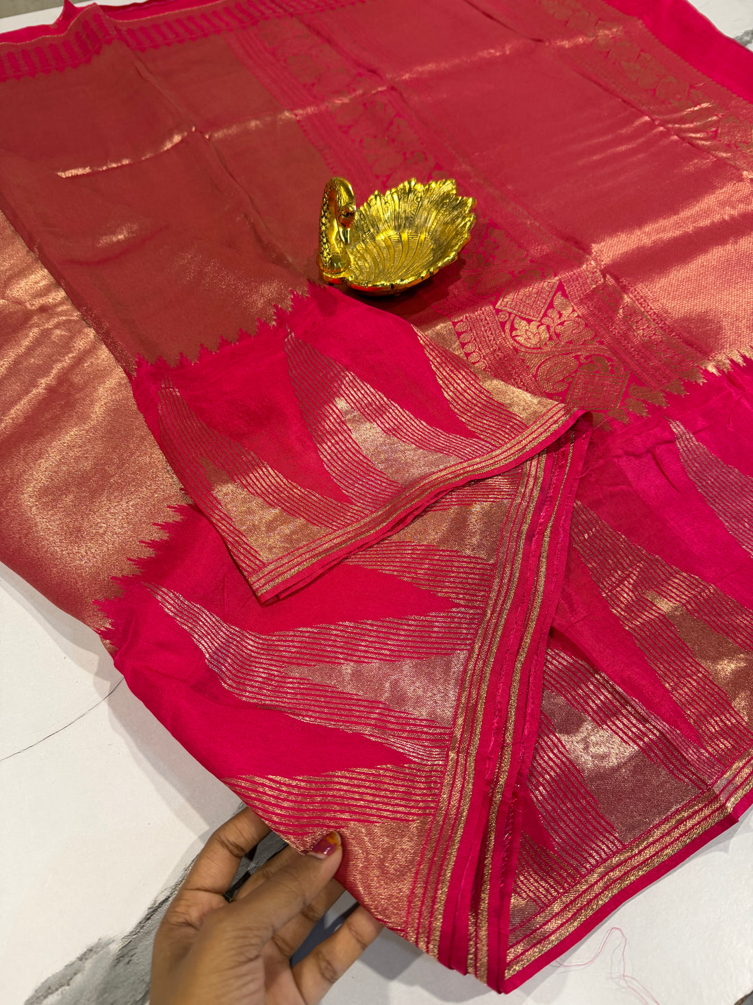K-4599 pink Kanchi temple tissue saree