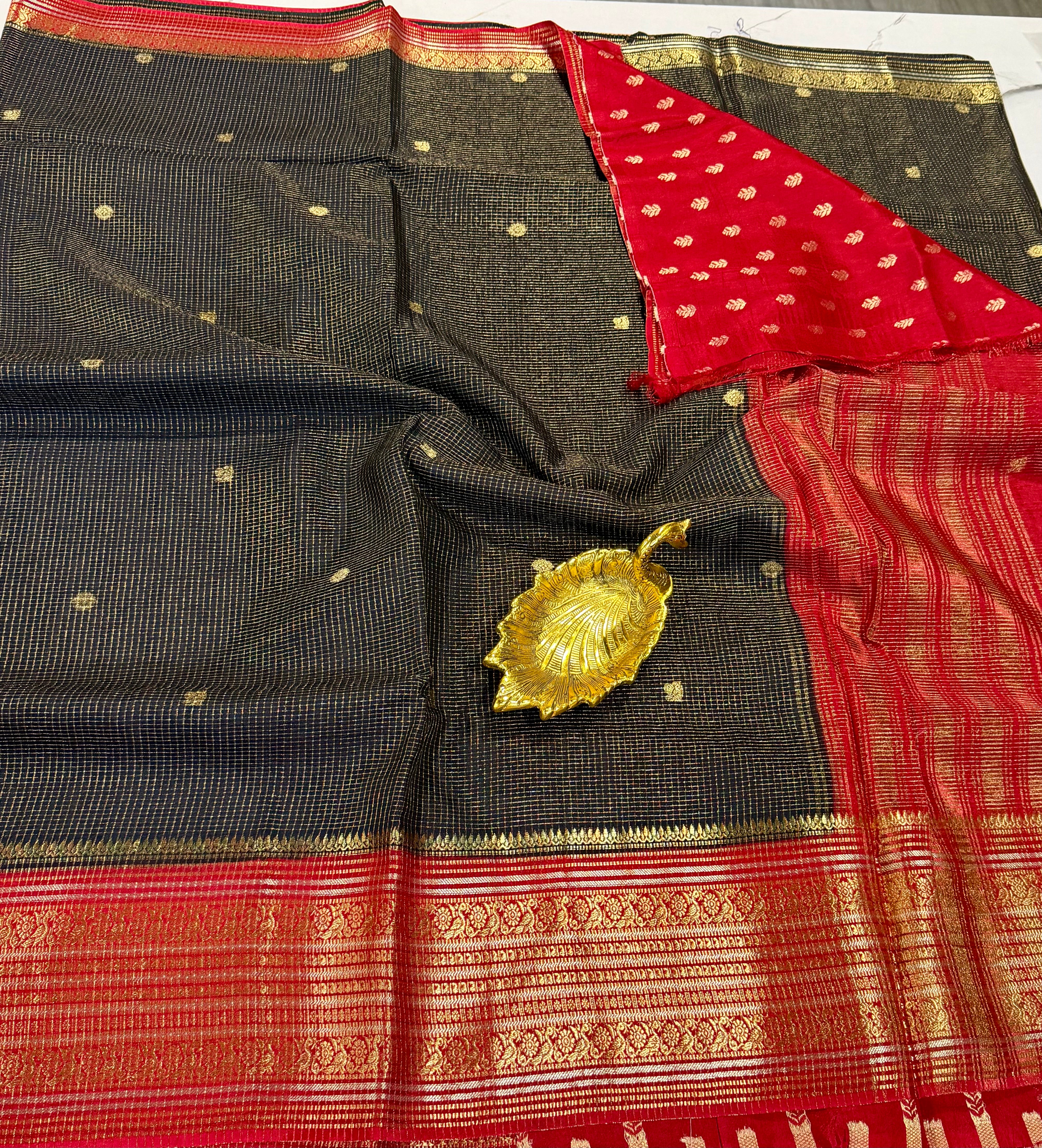 VKC2149- black n red  Brdr Vintage Kanchi saree