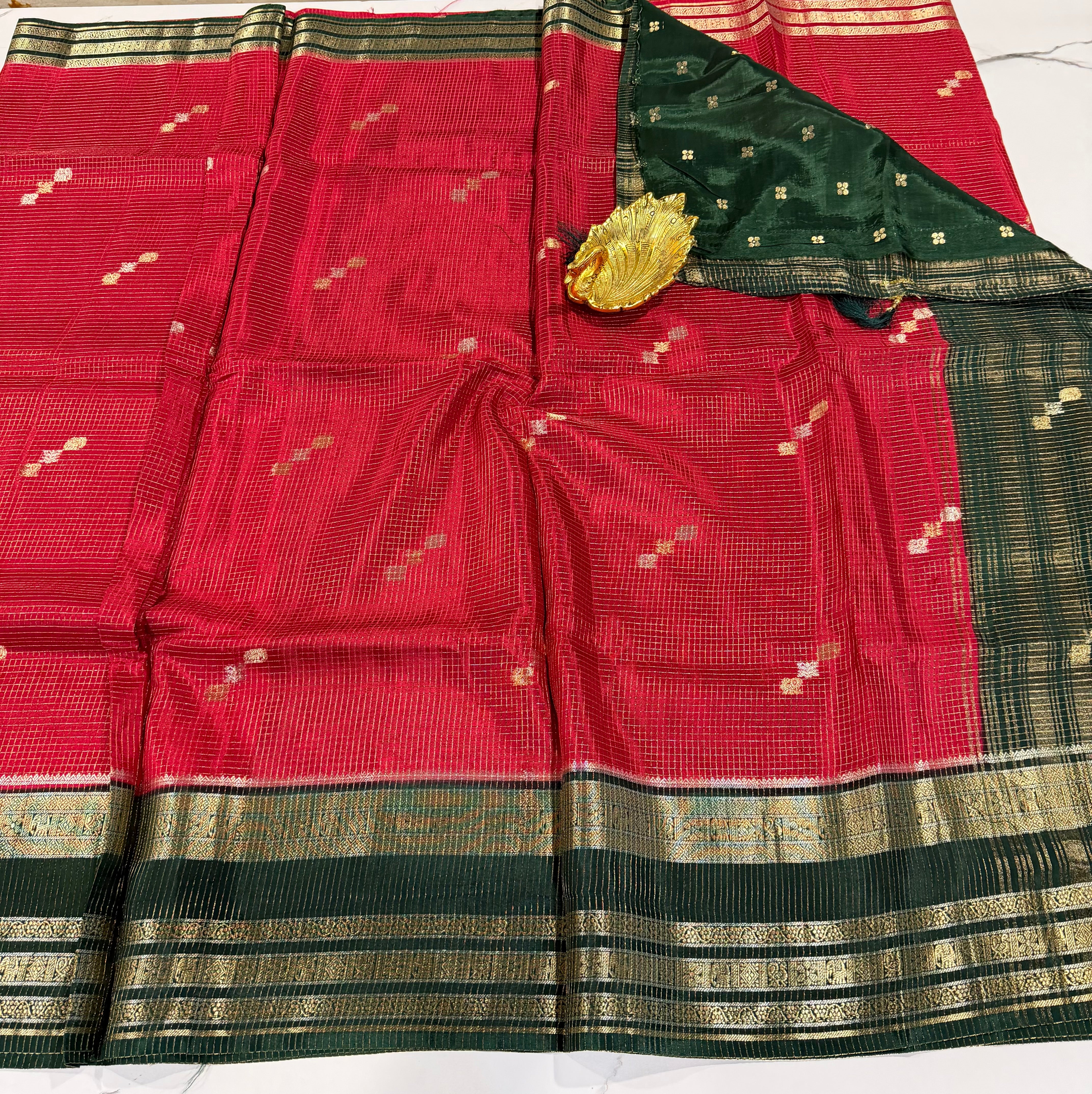 KS-23  red n green vairaoosi Vintage Kanchi saree