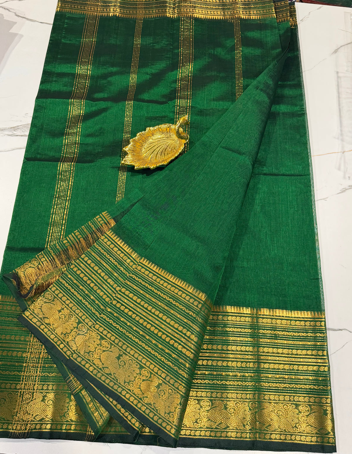 Red-3999 Green Colour Pure Handloom Mangalagiri Pattu saree
