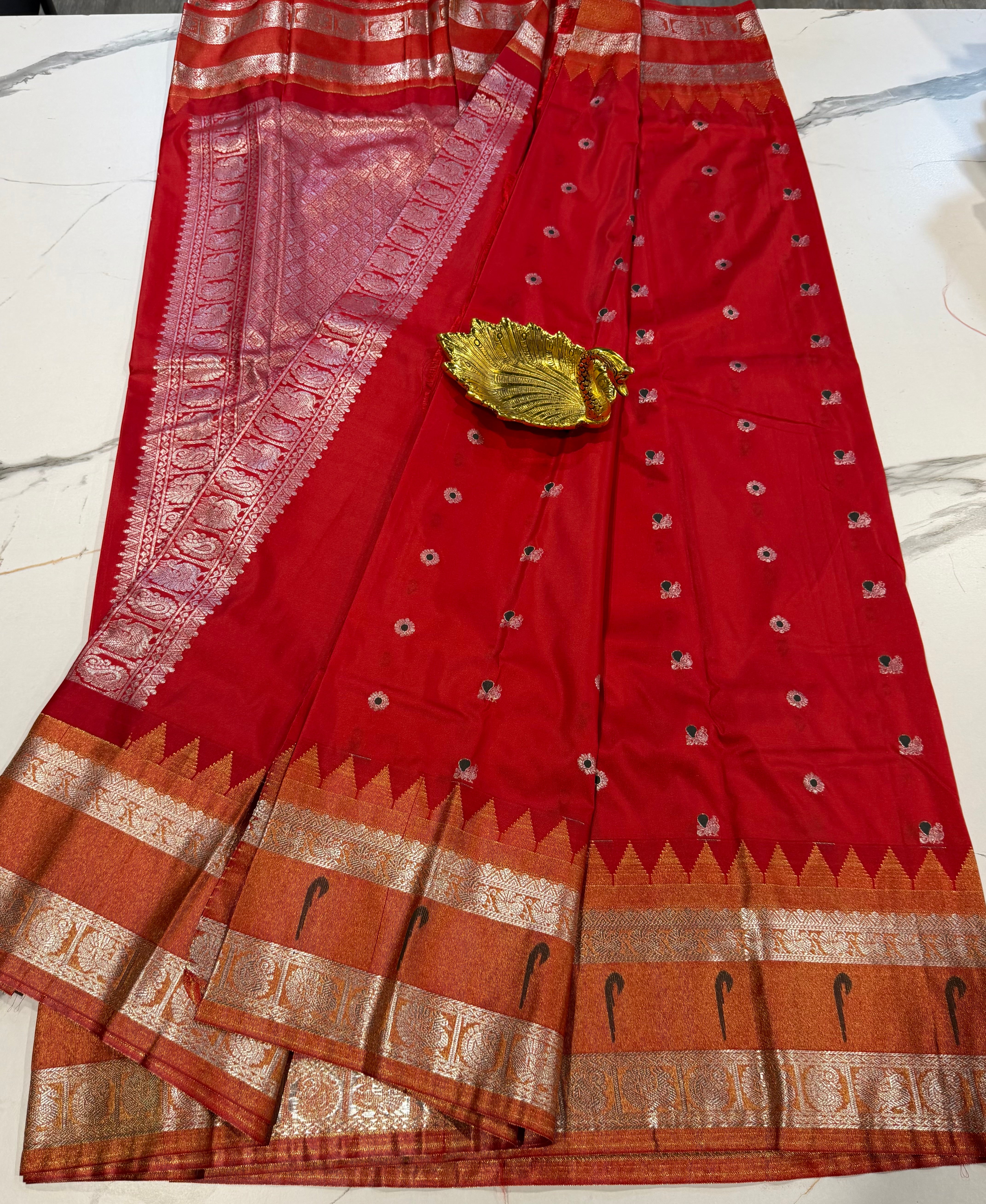TS-3450 Red Tissue Muniya Gadwal saree