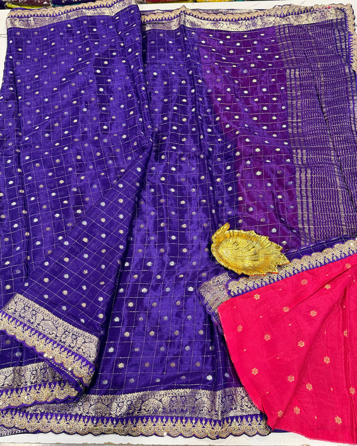 CS-2500 violet colour vintage mysore chinnon crepe scallop borders saree