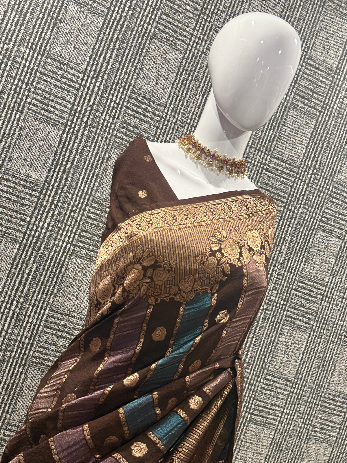 KR-1949 Brown Rangkart kaddi georgette saree