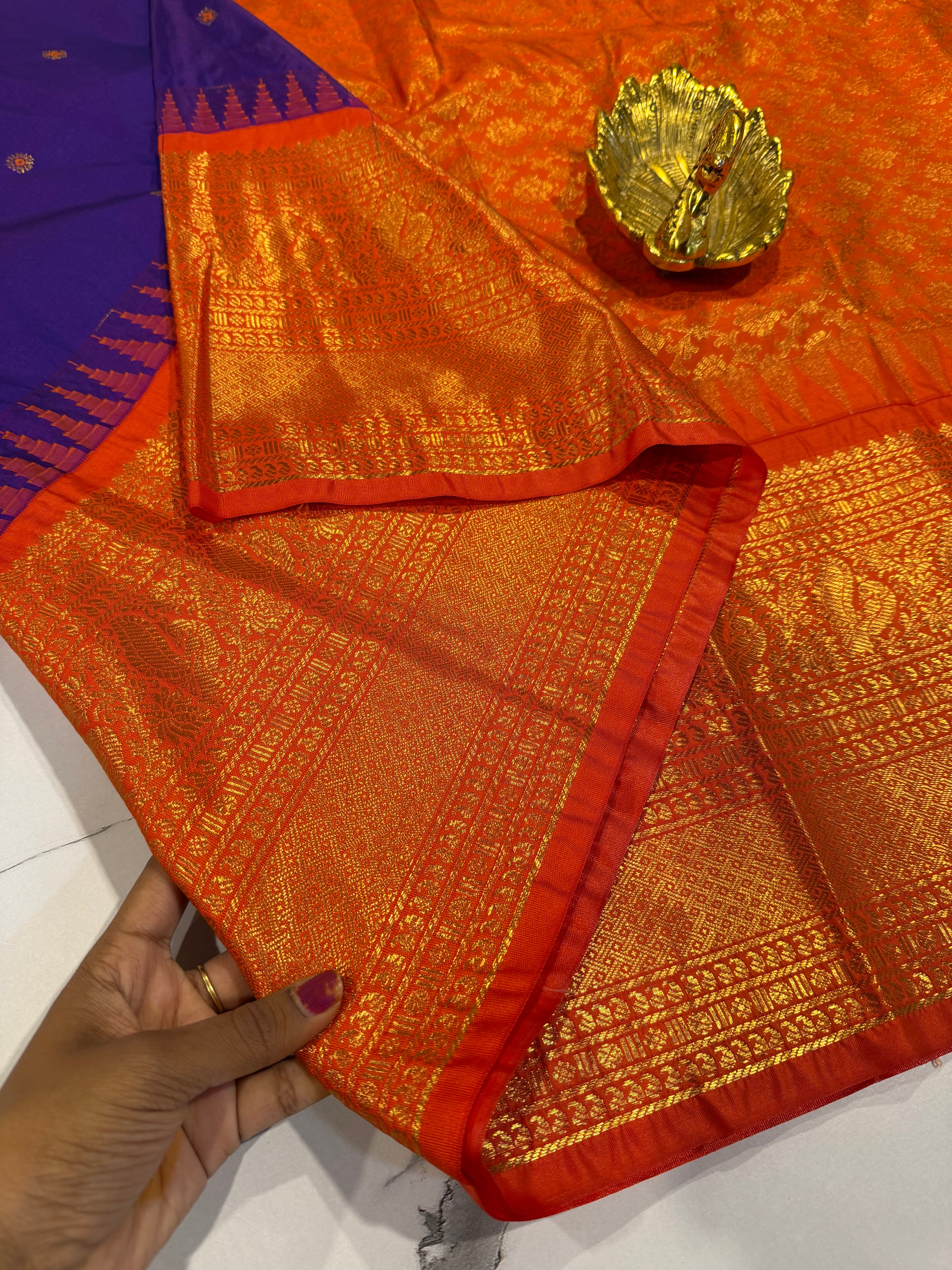LD-G2299 vintage Semi Gadwal brinjal and orange with butta saree