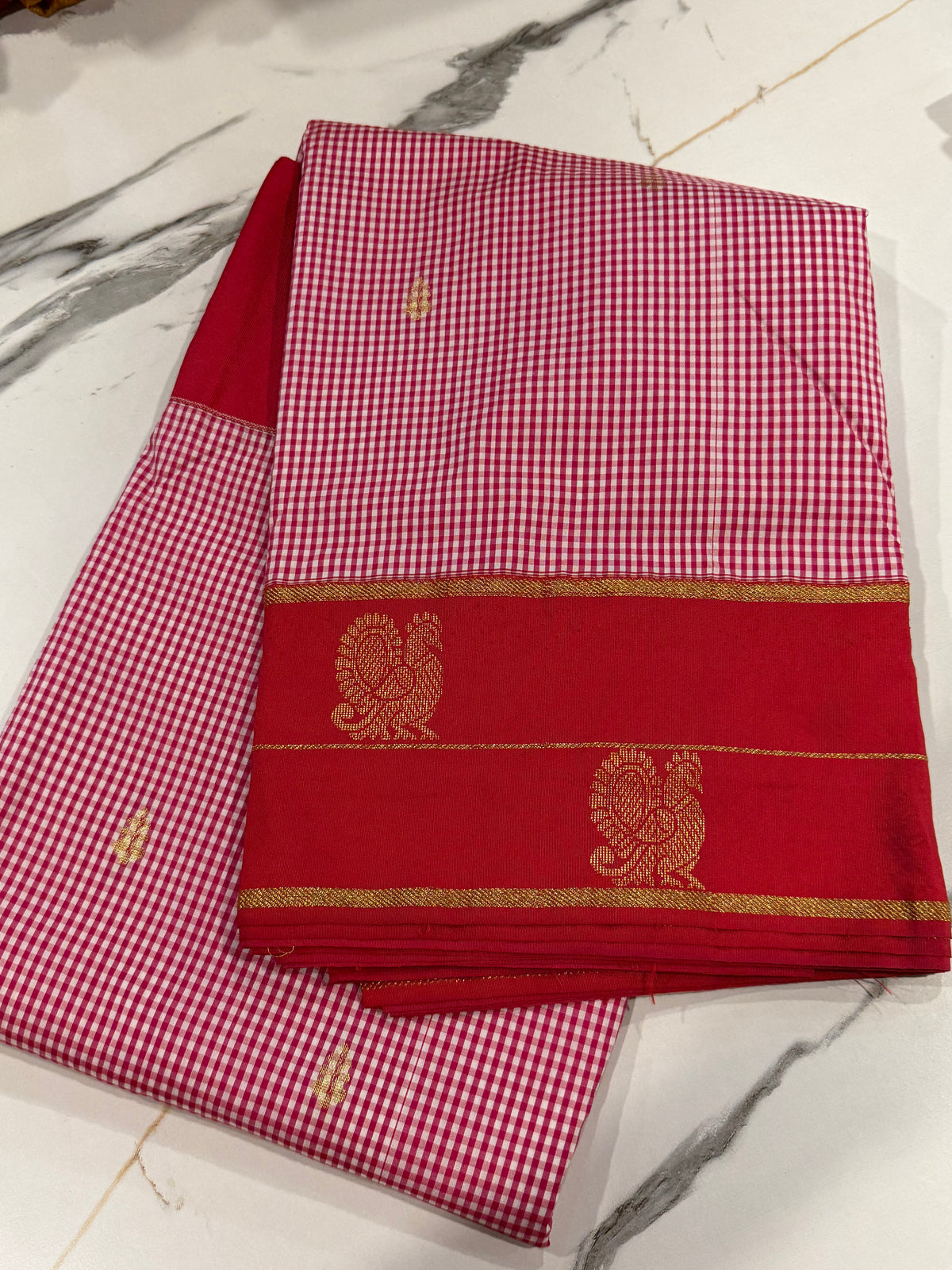 N-2499  red n white , red borders Narayanpet ilkal checks saree
