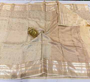 P-3599 Cream Rajkota moonga Patola saree