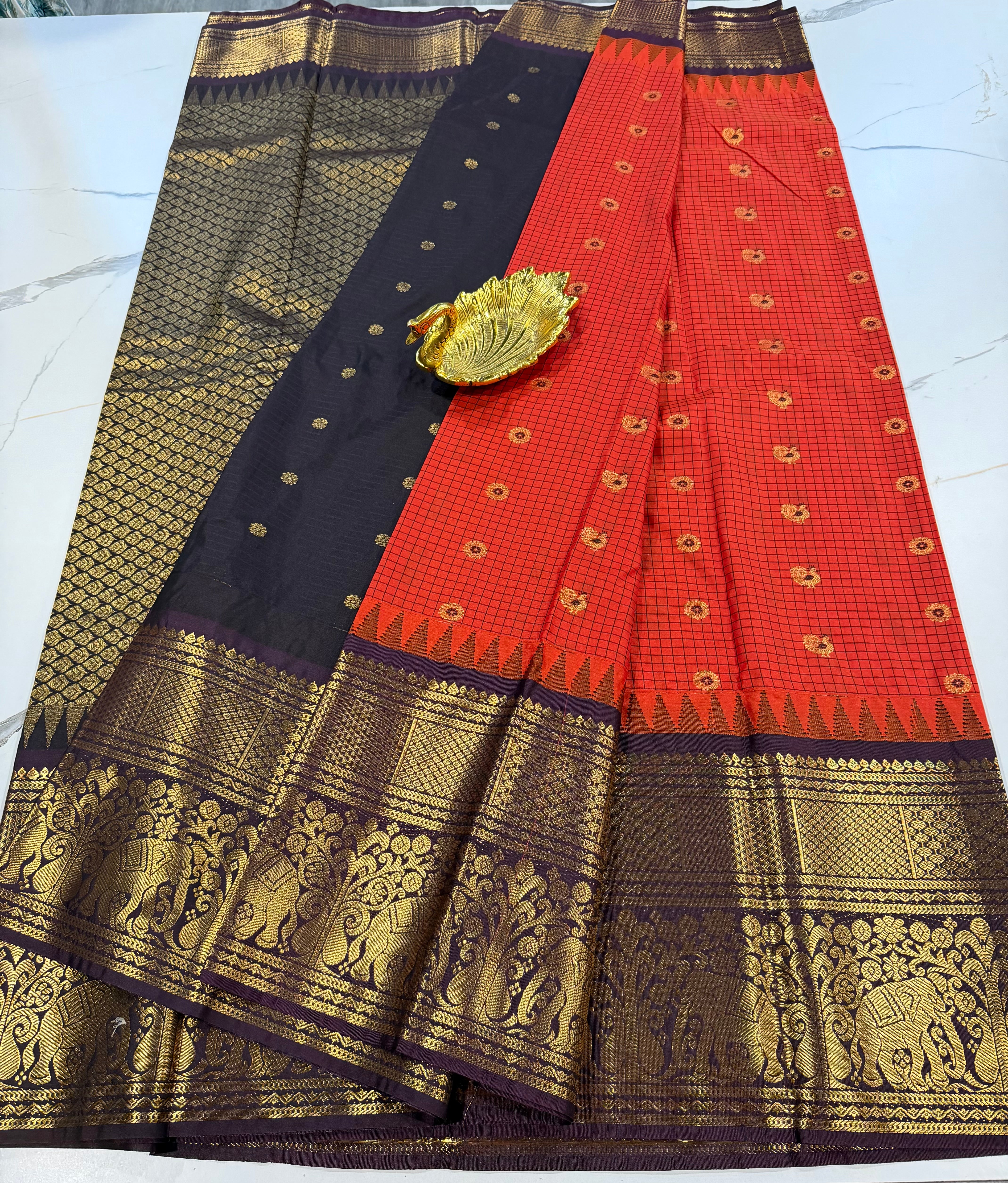 VG2 semi gadwal Rust orange and brown border saree