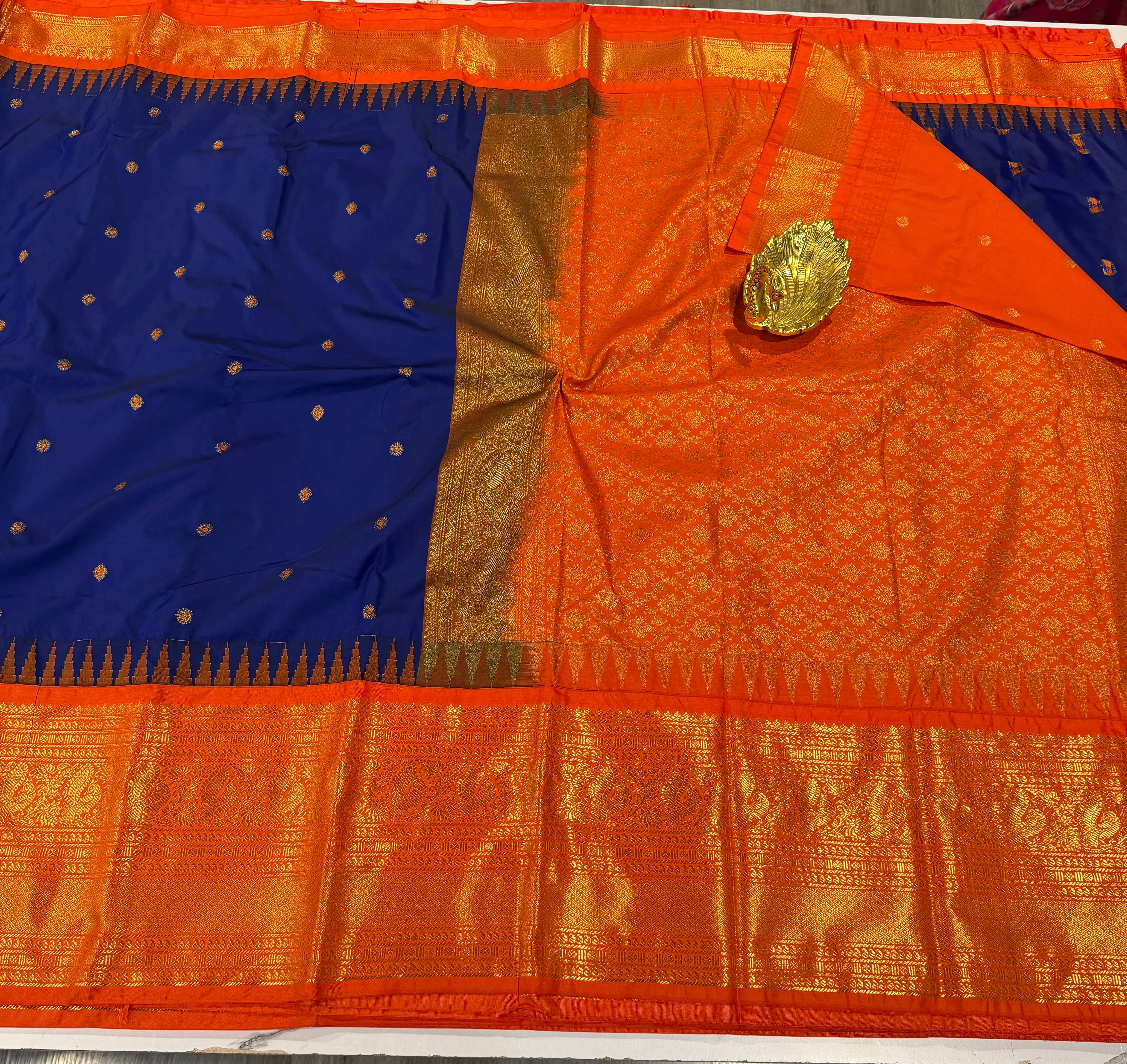 LD-G2299 vintage Semi Gadwal navy blue and orange with butta saree