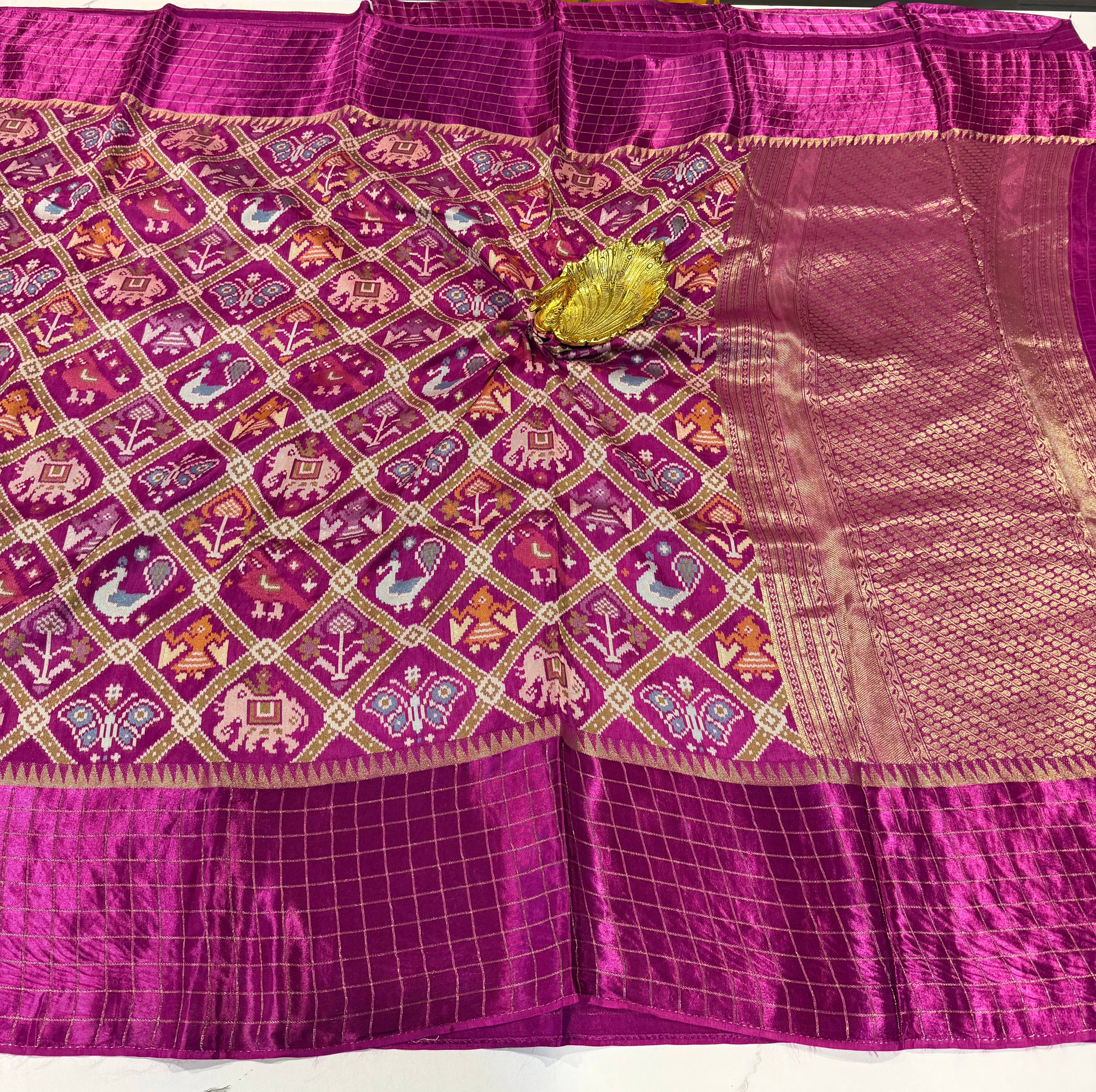PTA-6 magenta colour Patola saree