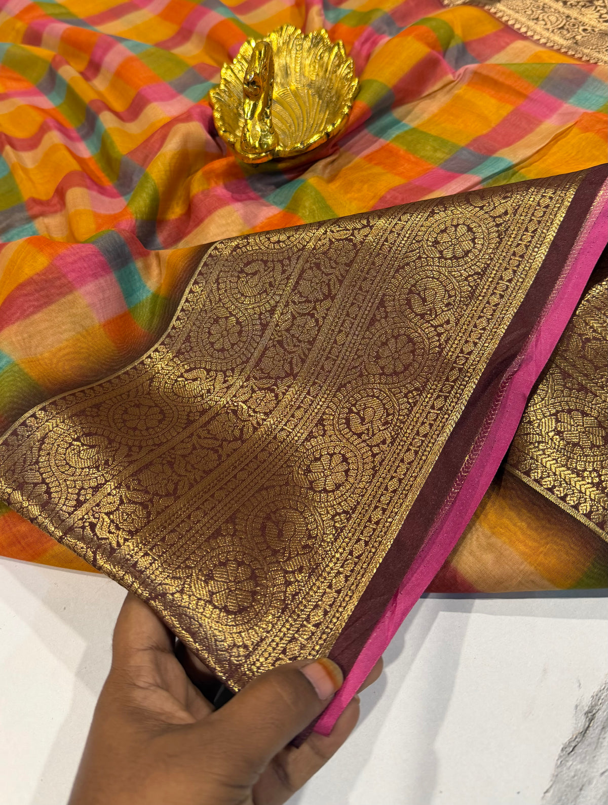 Me-1599 yellow n brown Madras Checks muslin saree
