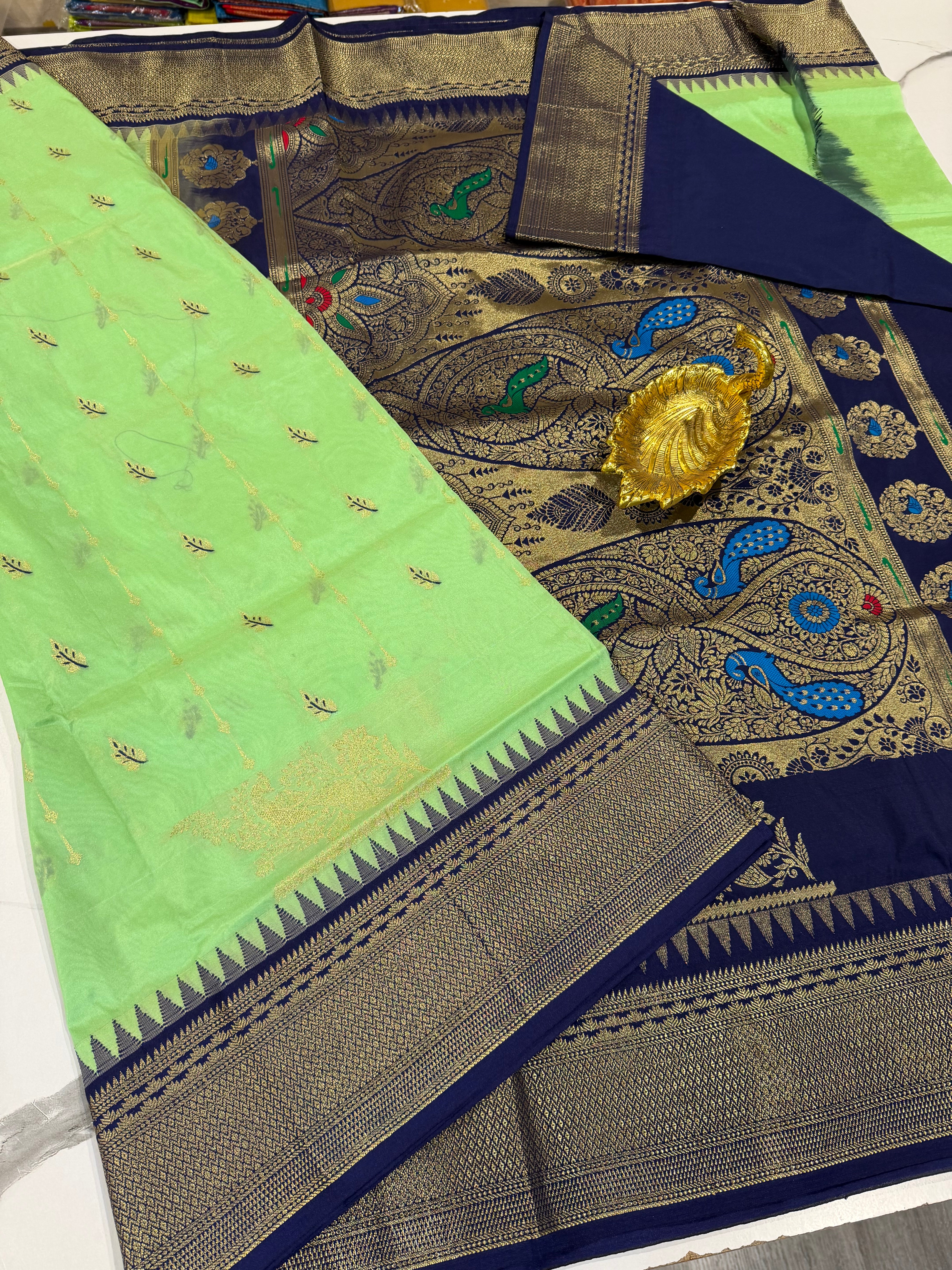 LD-NL35 semi narayanpet pattu pista green and navy blue border saree