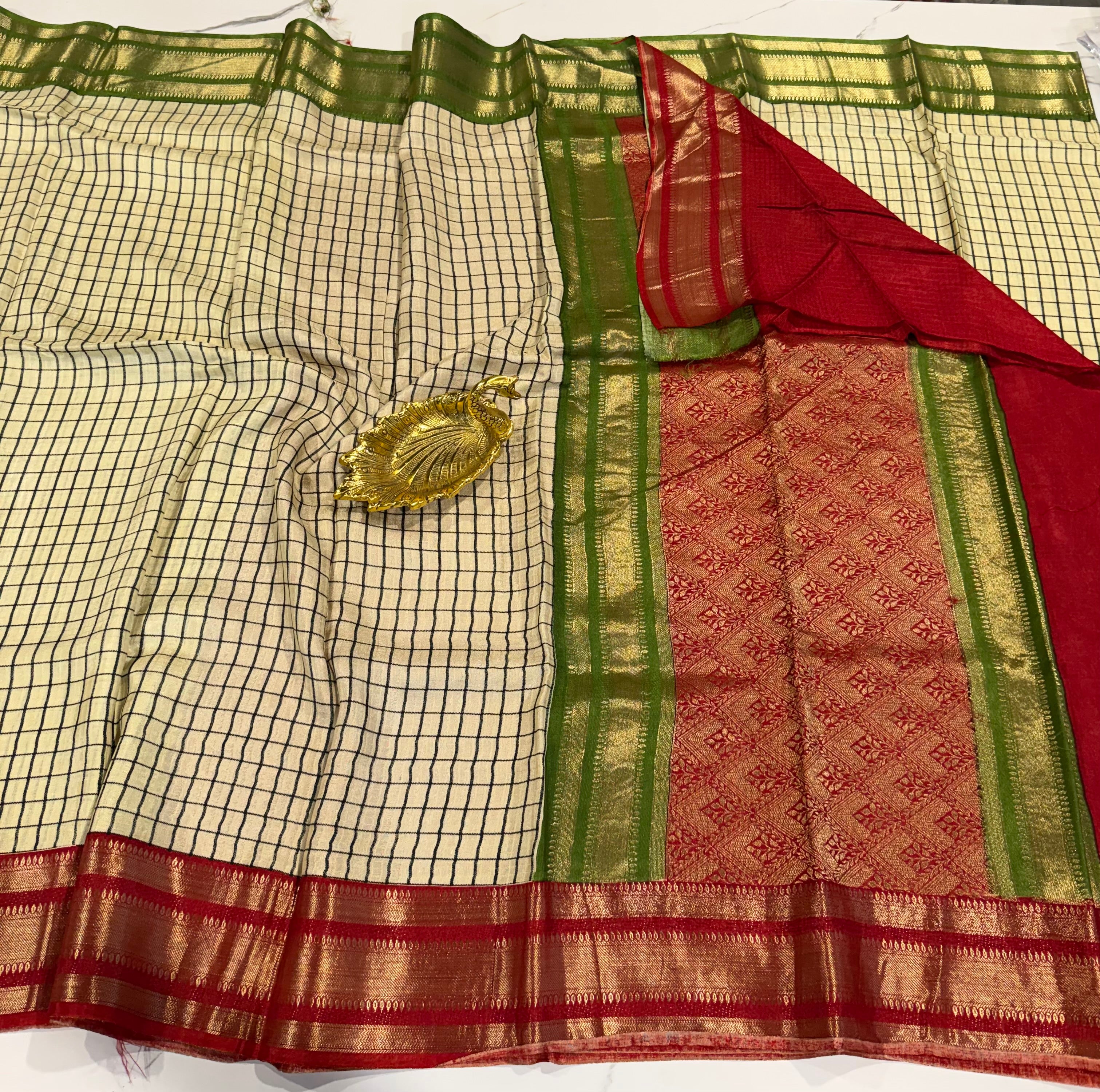 LD-2650 Ganga Jamuna saree cream checks