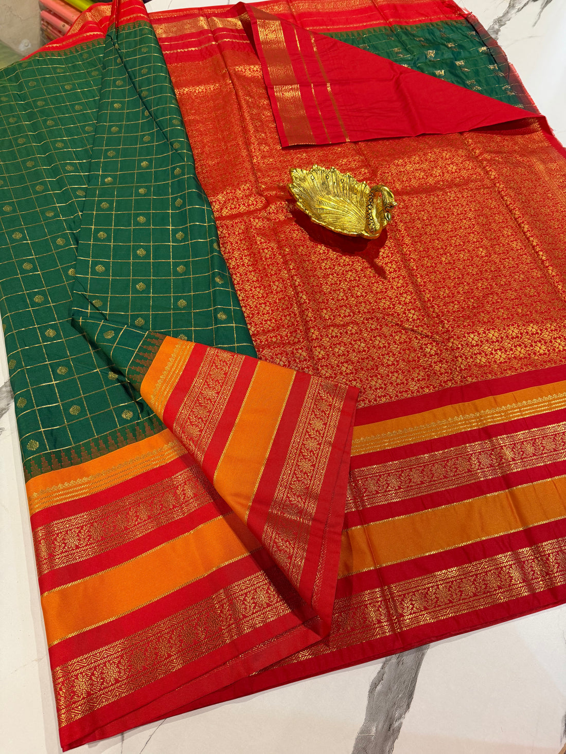 GR-2850 bottle green and gap borders semi Gadwal sarees