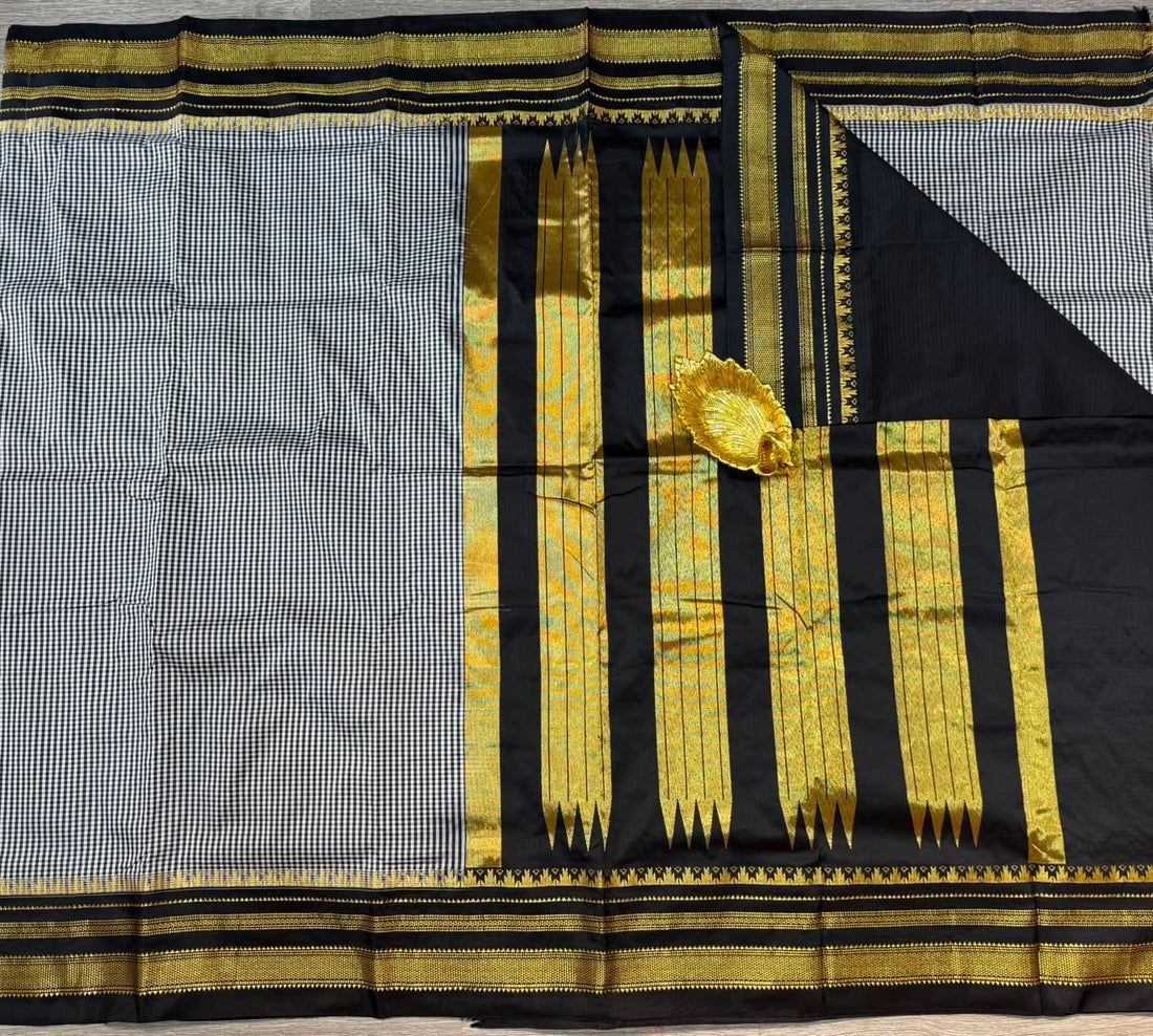 LD-N22 Narayanpet Checks Semi black n white with black border