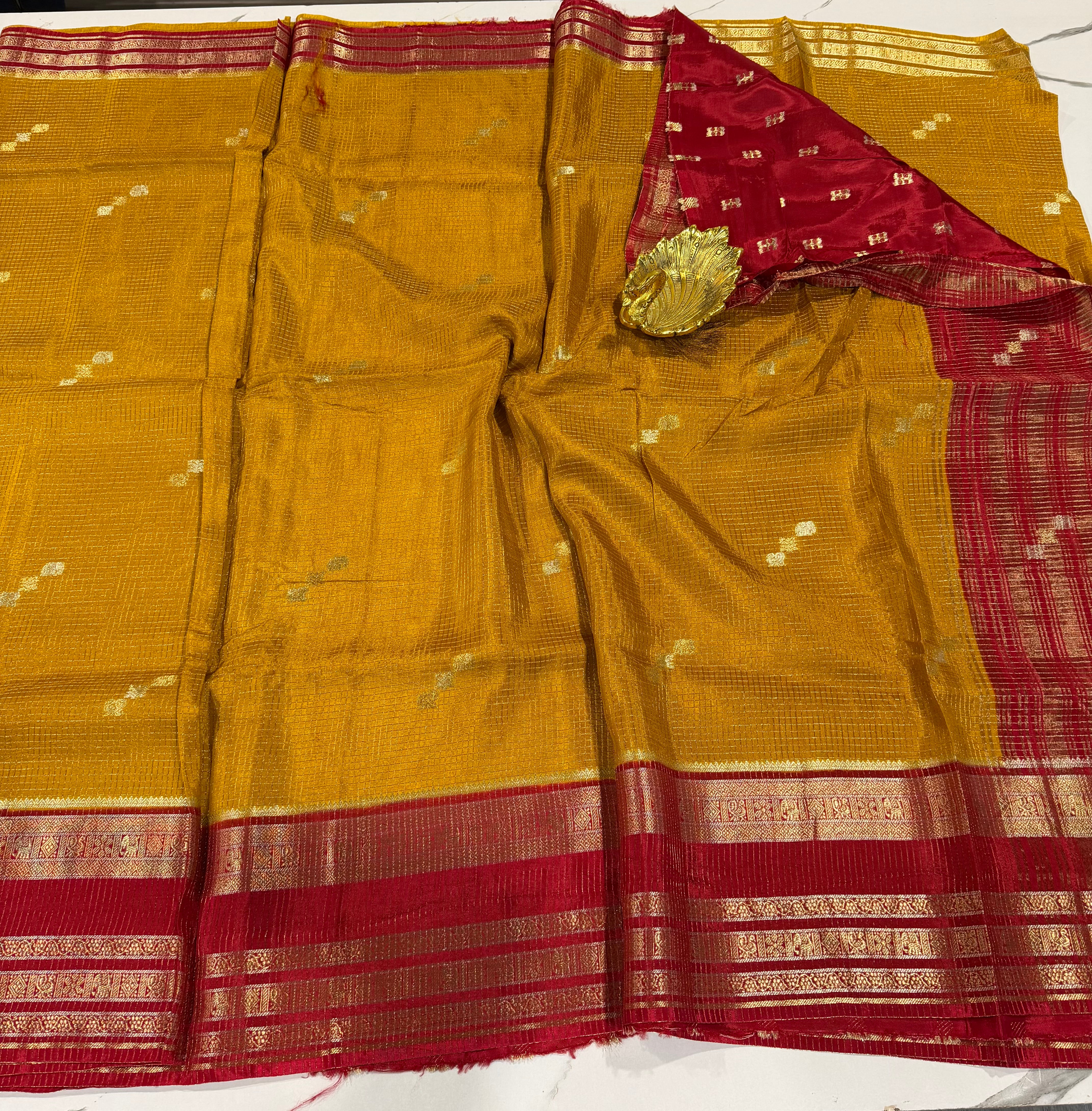 KS-23  Mustard yellow n red vairaoosi Vintage Kanchi saree