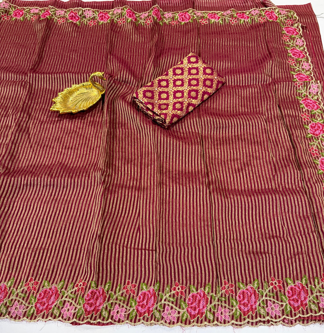 LD-T15 Banaras tissue Pettit saree Marron