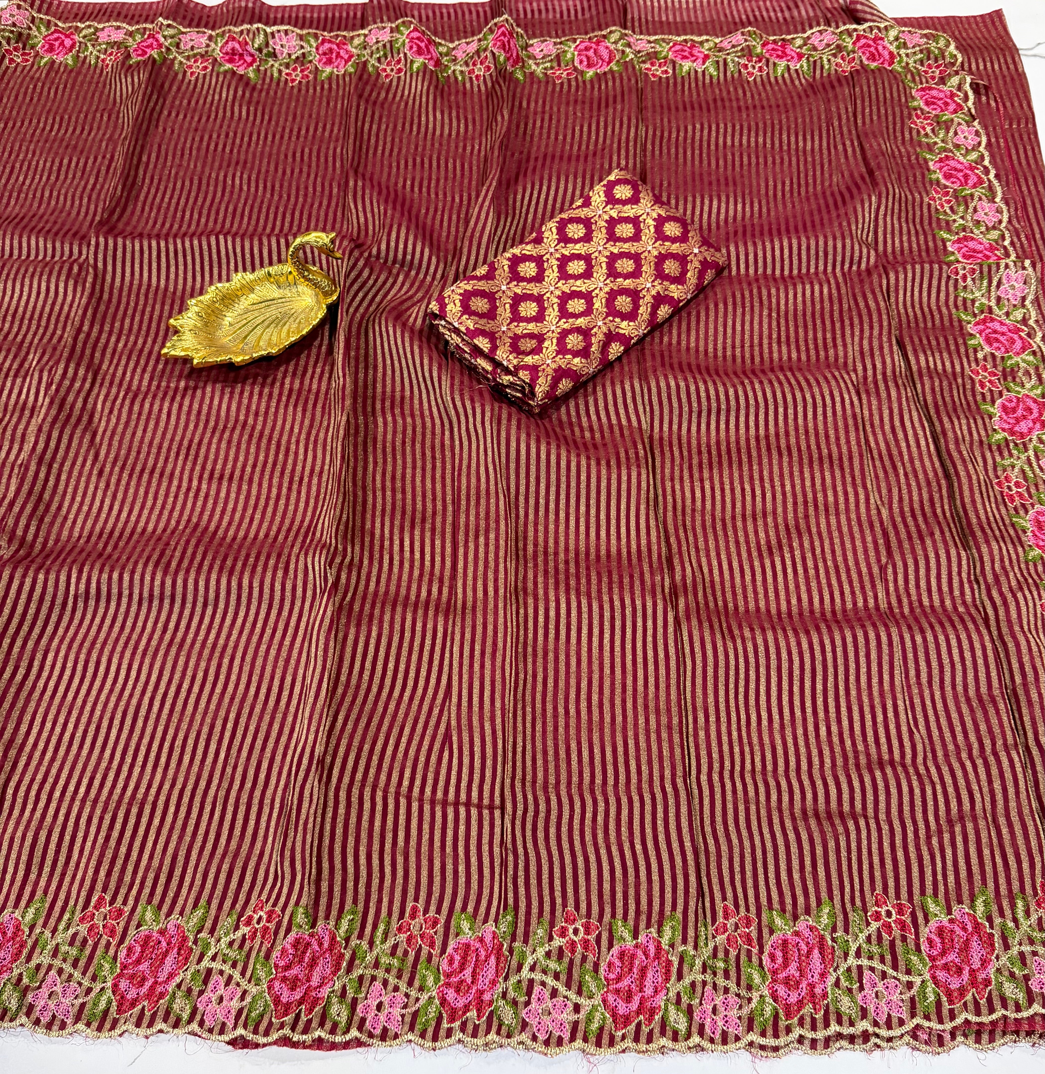 LD-T15 Banaras tissue Pettit saree Marron