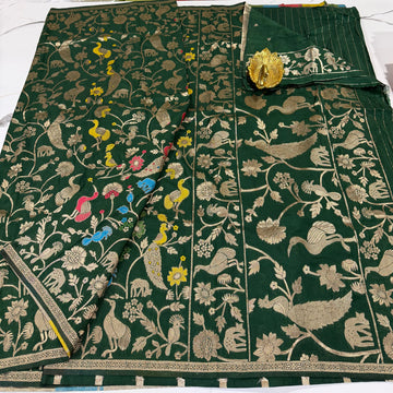 MV-1650 Dark green colour Munga crepe saree