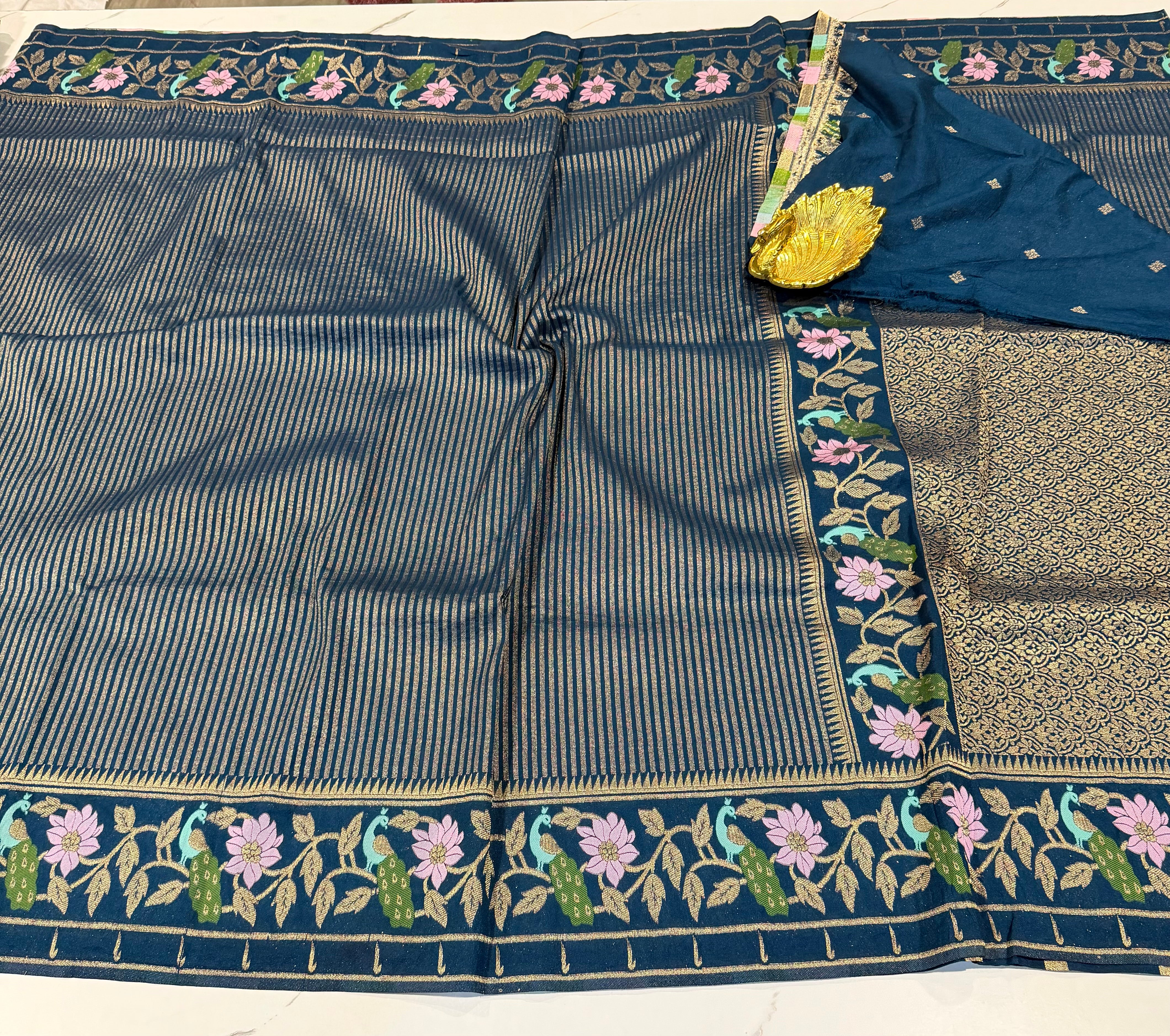 Gv-1950 peacock blue Banaras green mango saree