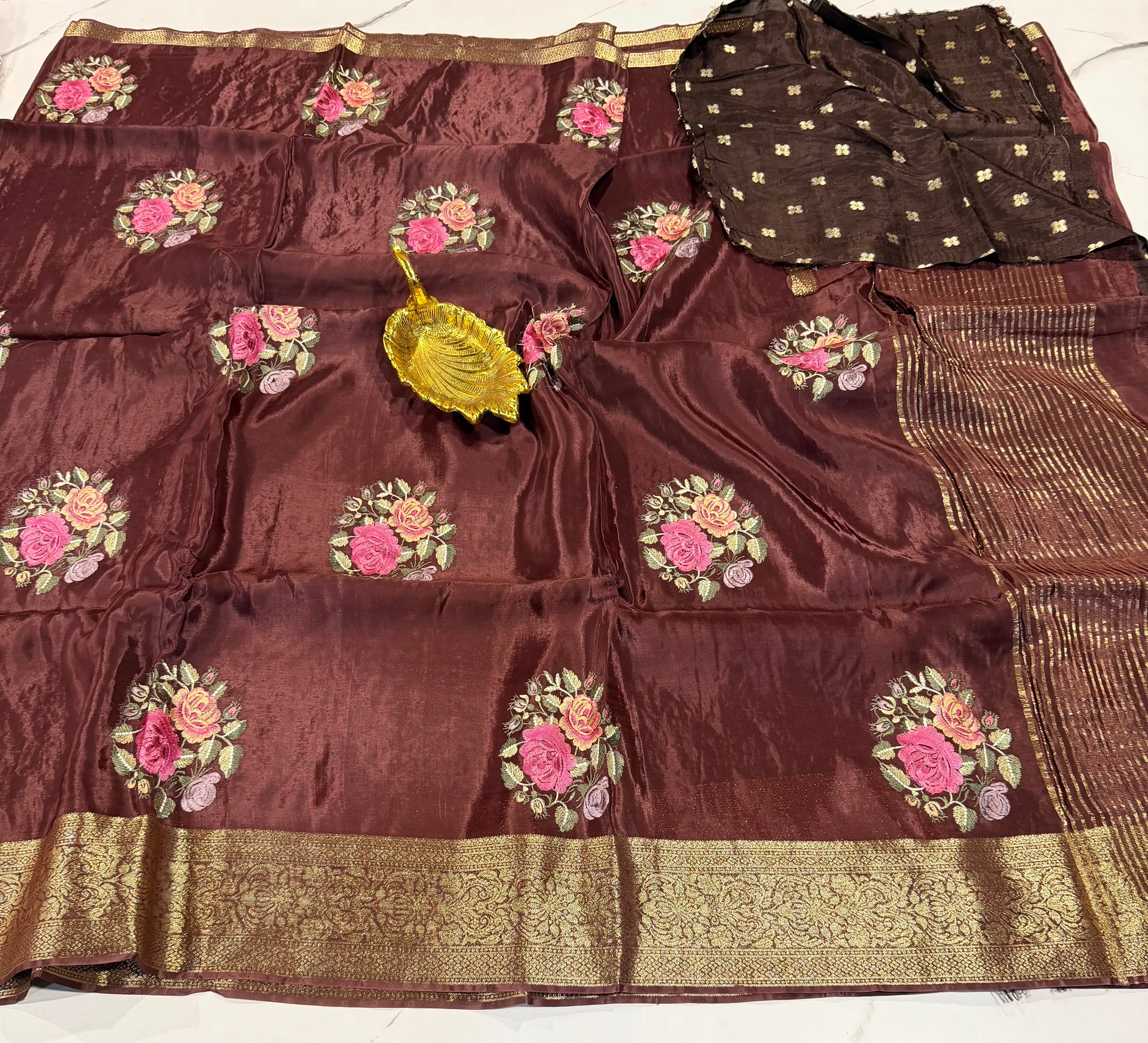 CP-27 Brown saree Banaras crepe