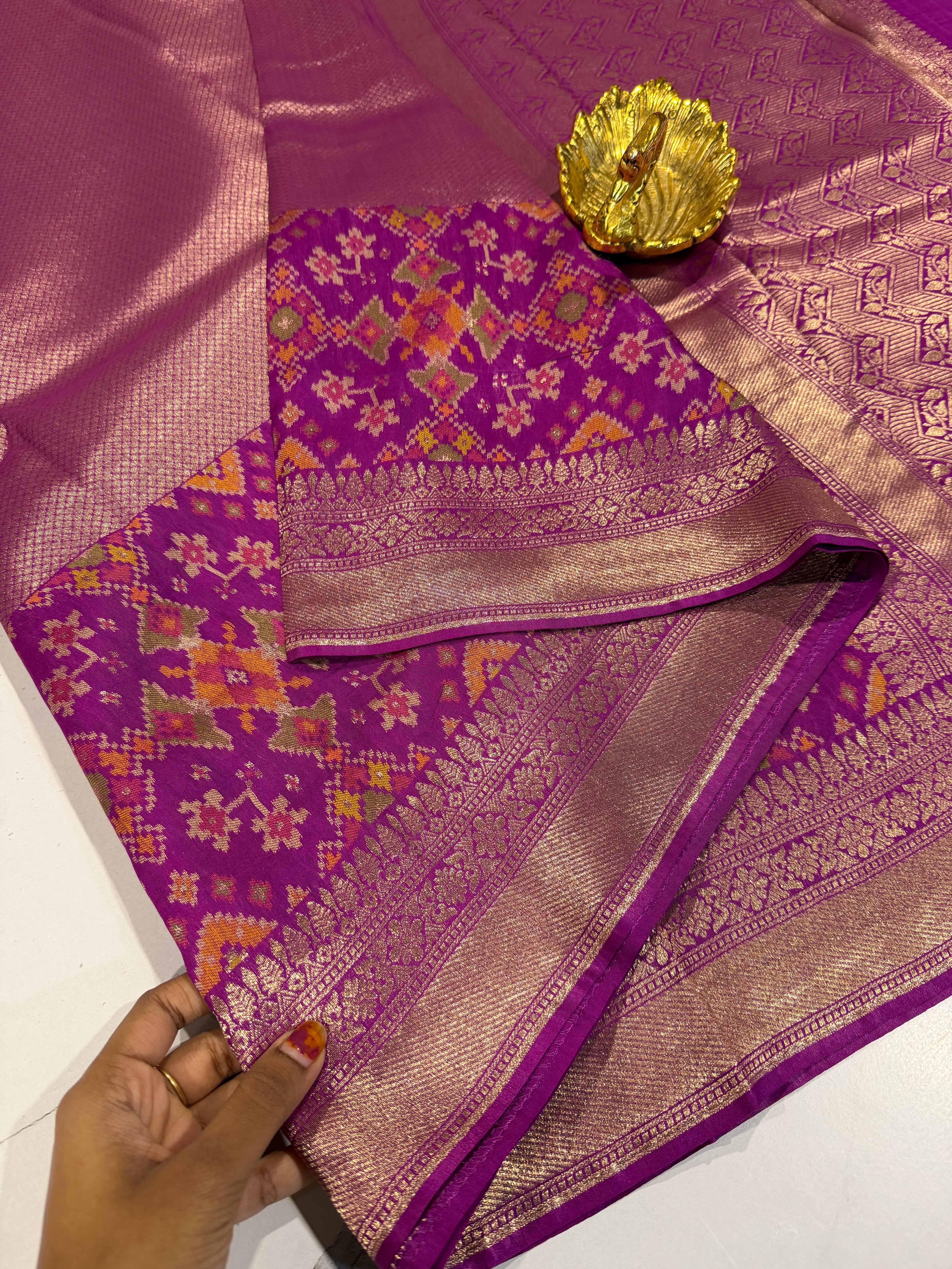 P-5400 purple colour tissue Patola saree