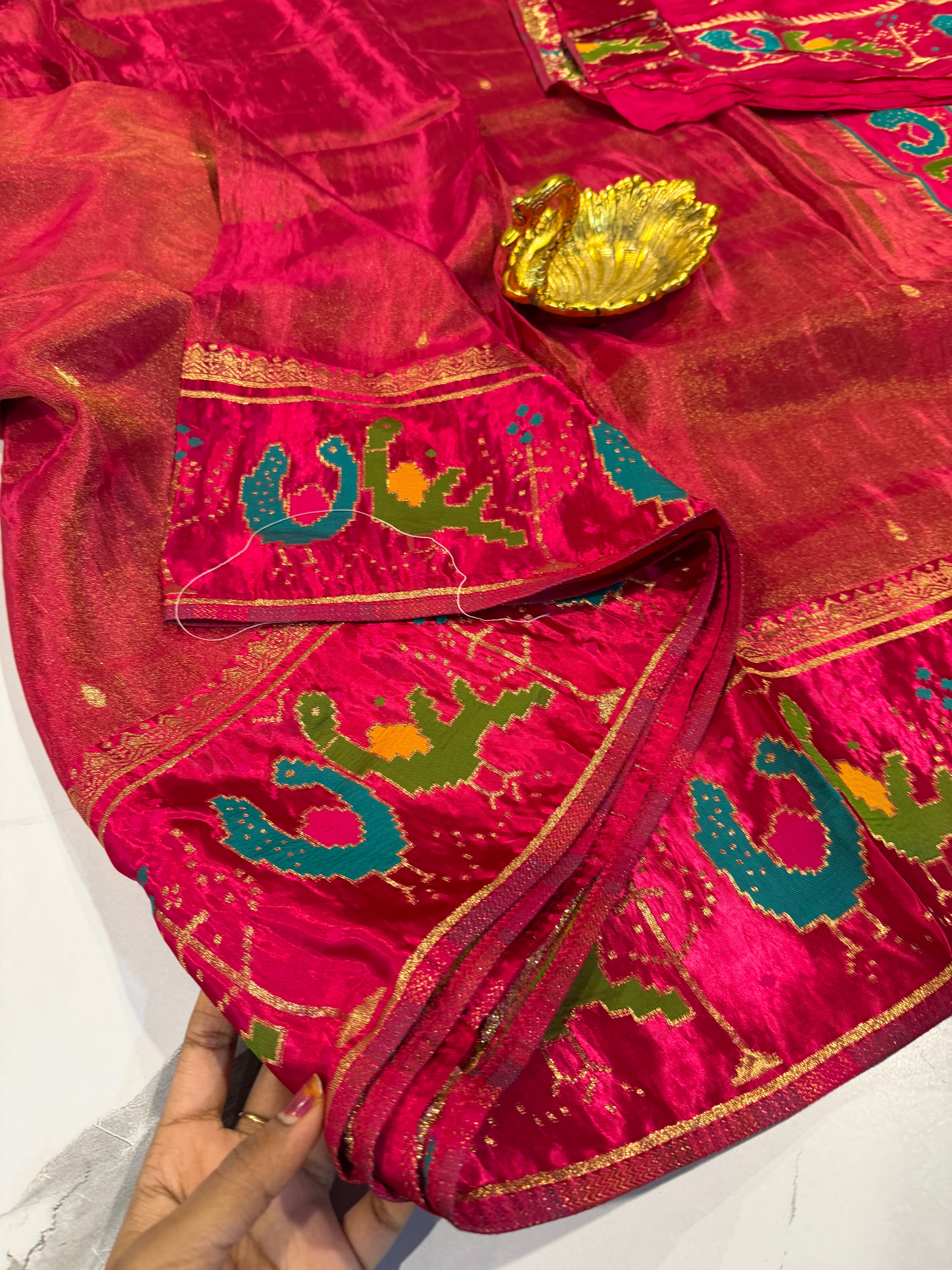 T-2998 Pink banaras tissue Mashru borders saree