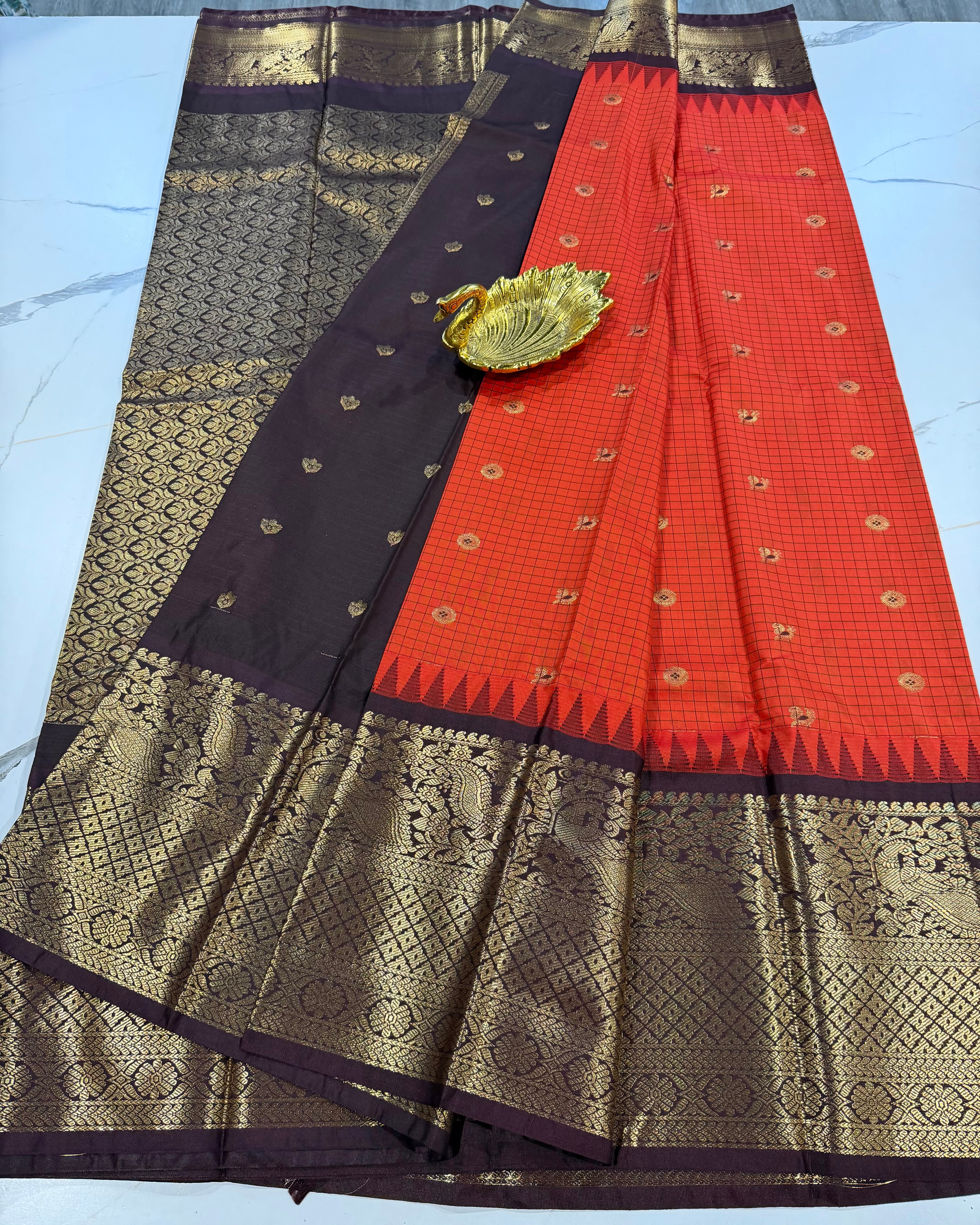 VG2 semi gadwal rust orange and brown border saree