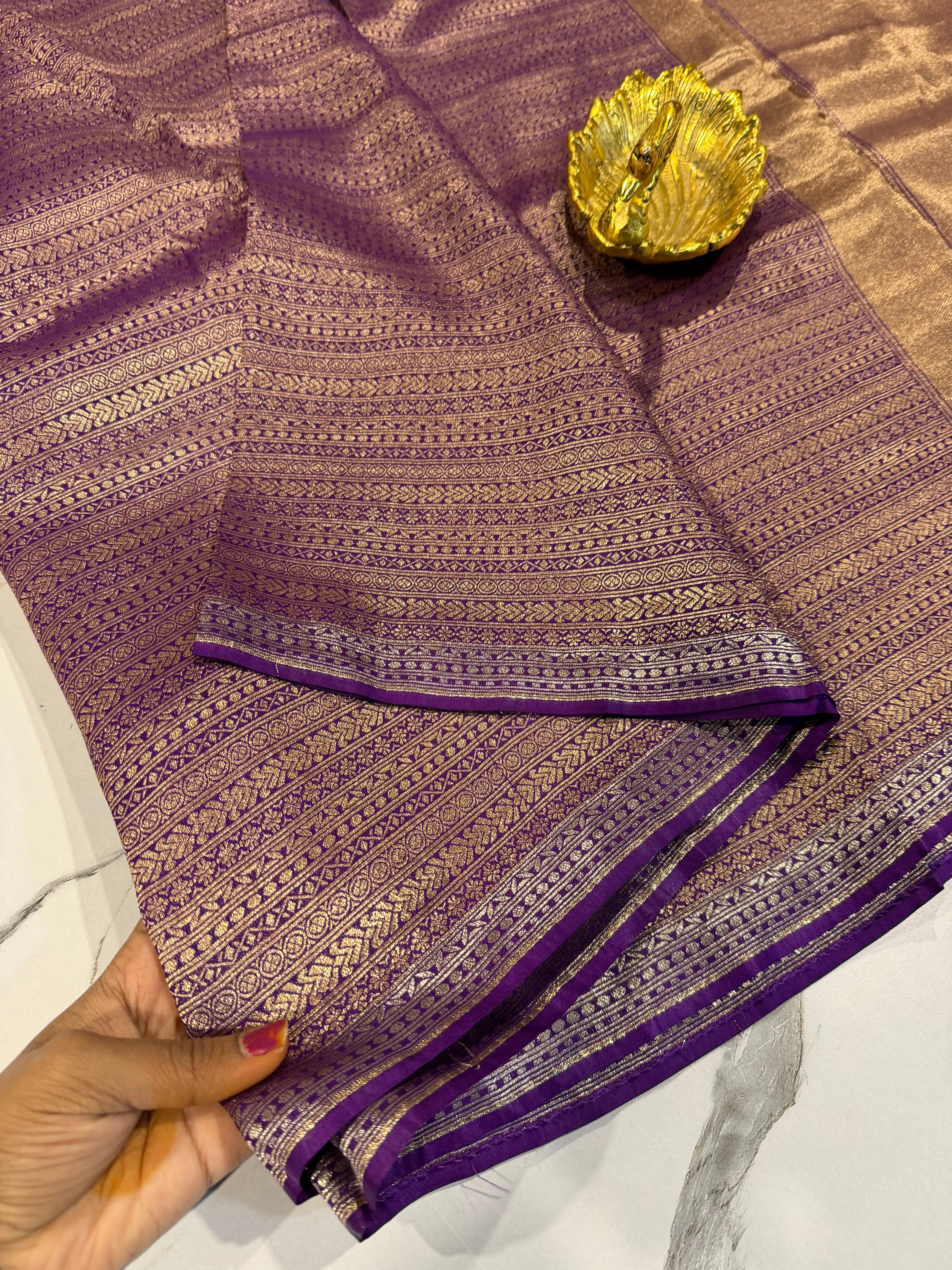 AR-5100 violet colour kanchi tissue saree