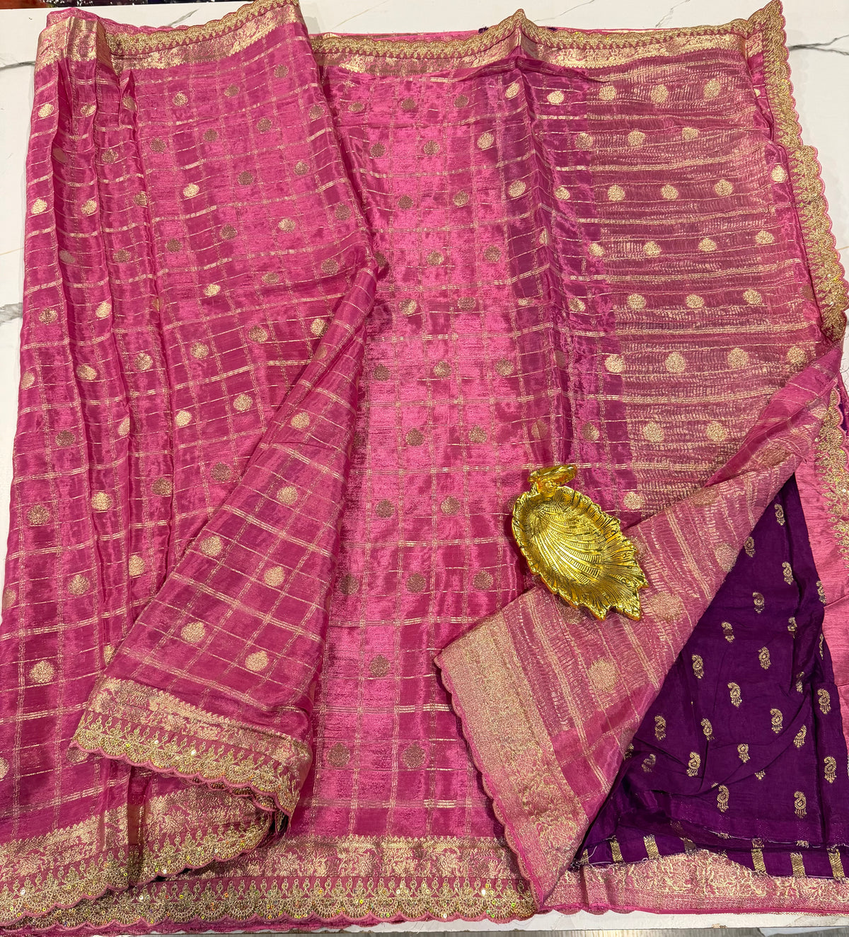 CS-2500 baby pink colour vintage mysore chinnon crepe scallop borders saree