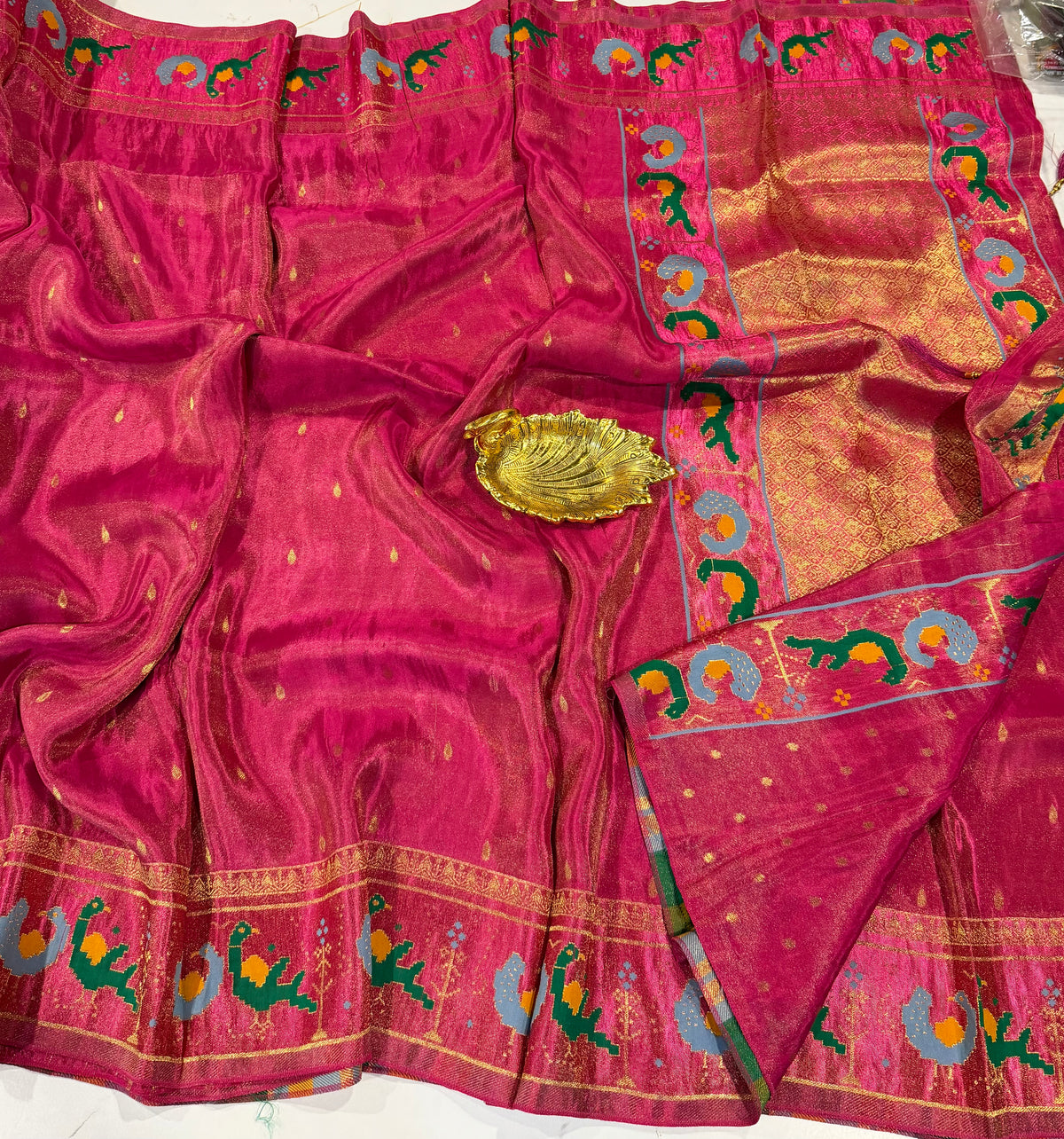 T-2998 Ranipink banaras Kanchi tissue Mashru borders saree