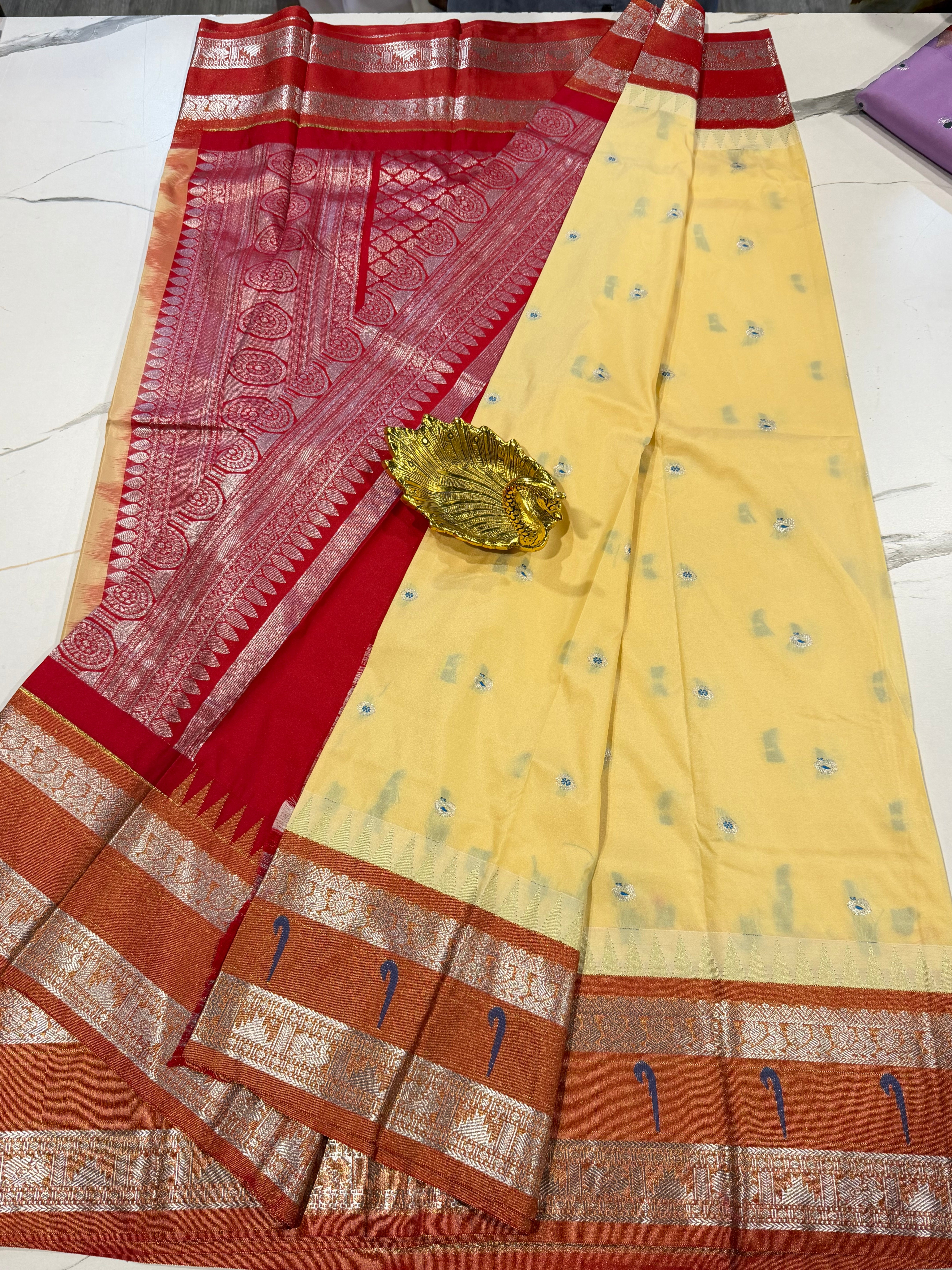 TS-3450 cream Tissue Muniya Gadwal saree