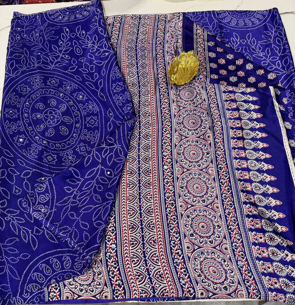 AM-950 Violet Ajrak mirrors saree