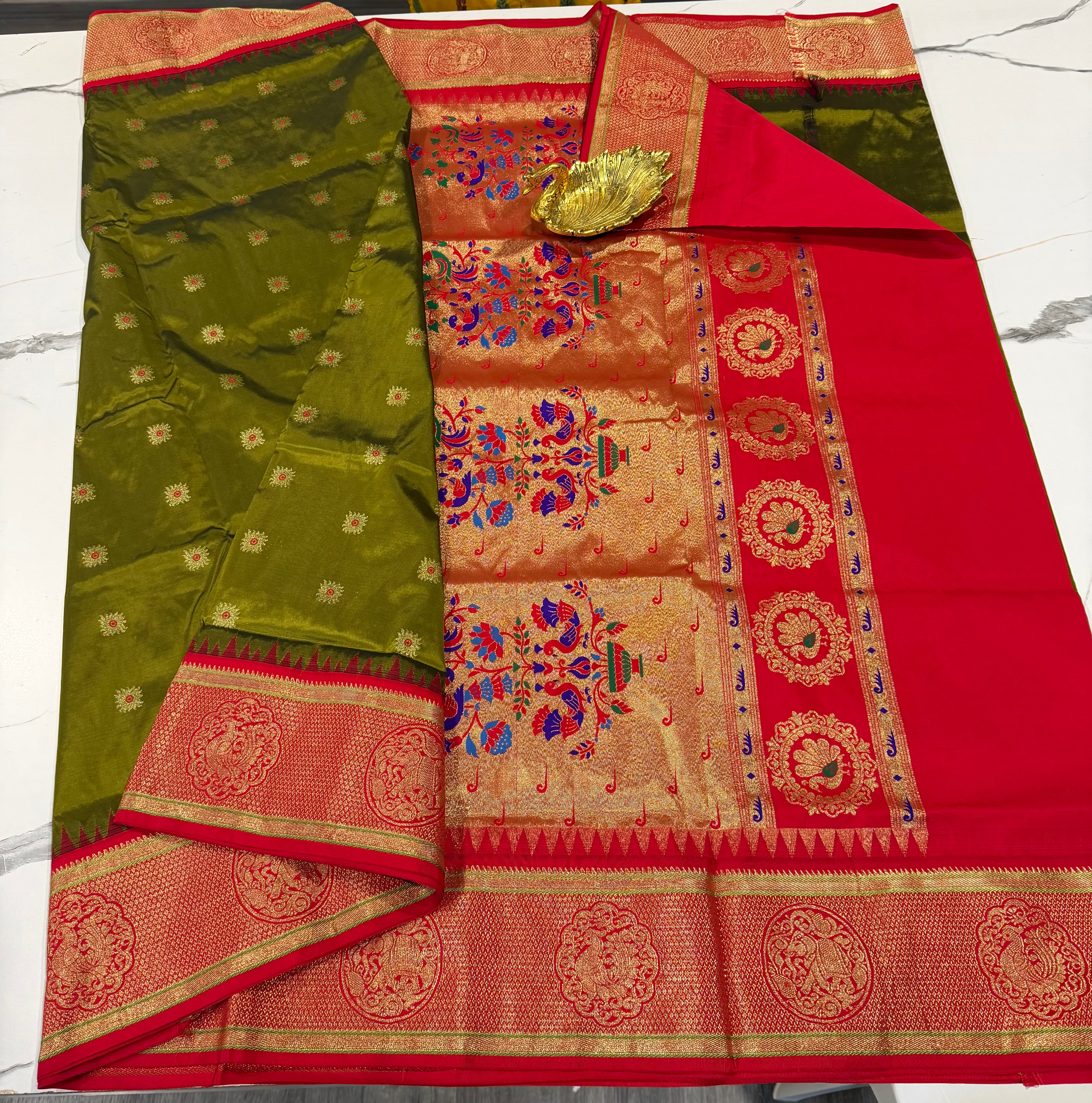 N4k pesara green and red border saree