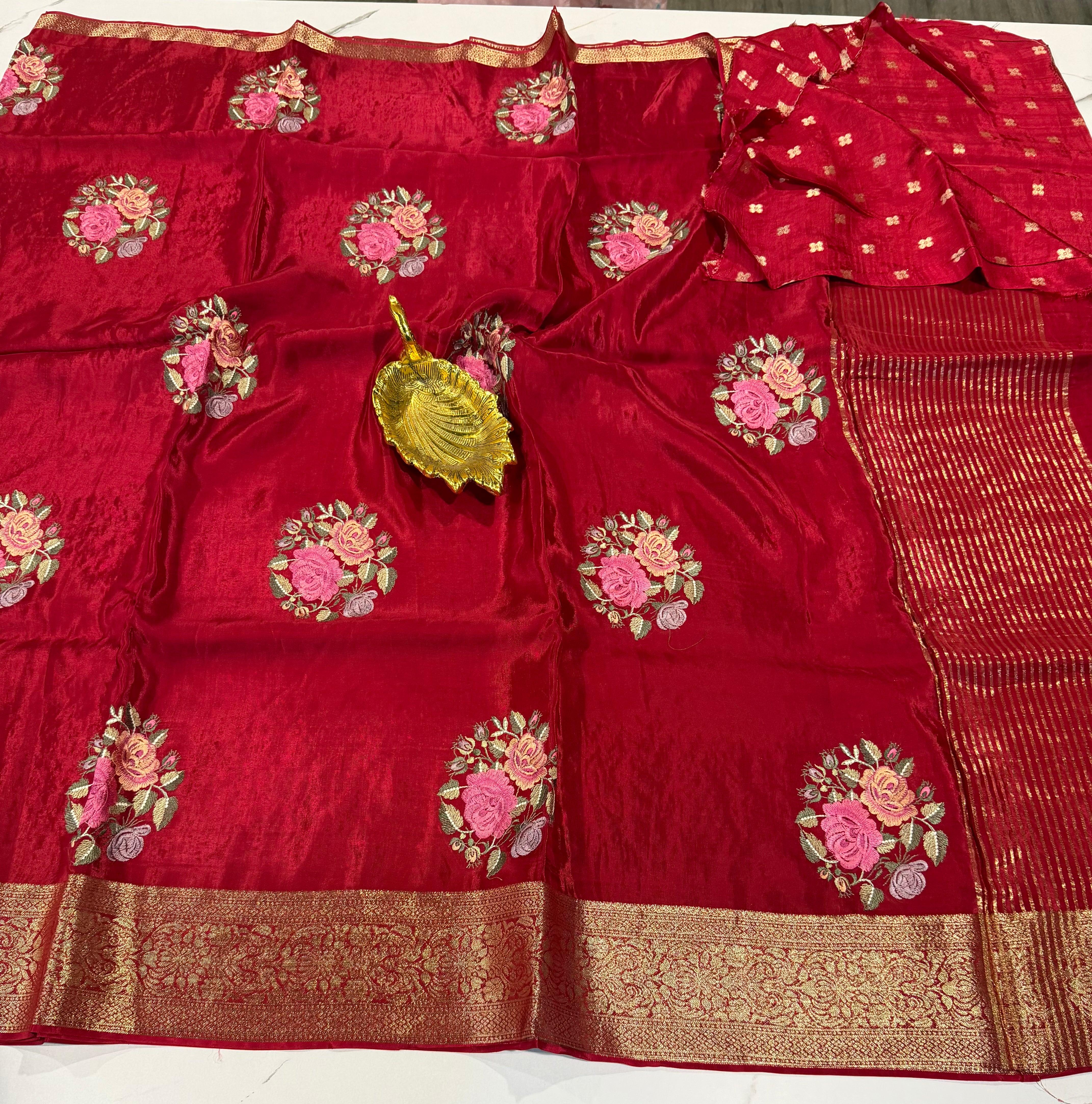 CP-27 Red saree Banaras crepe