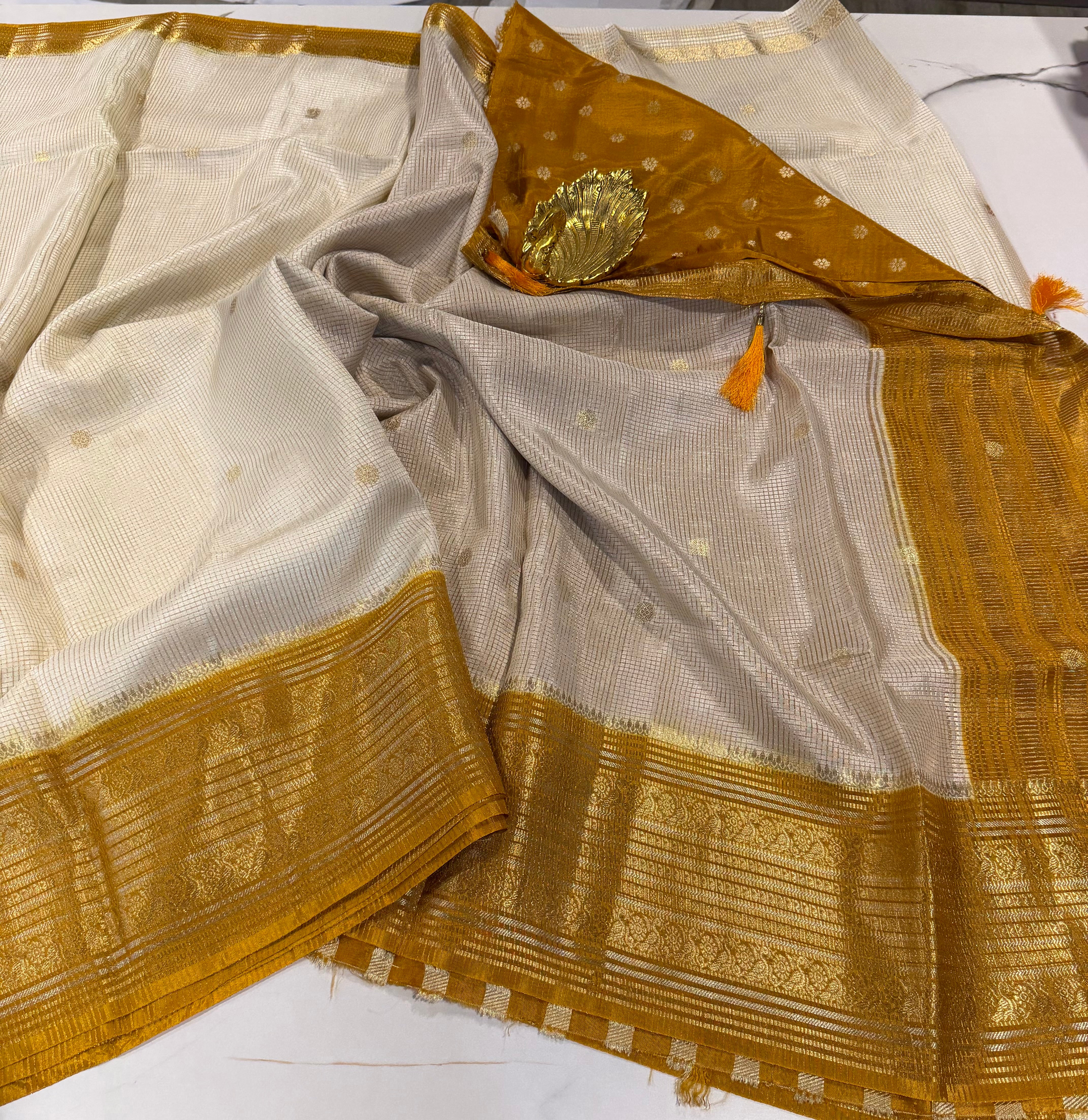 VKC2149BB- white n mustard yellow saree with blouse Vintage Kanchi Brdr saree