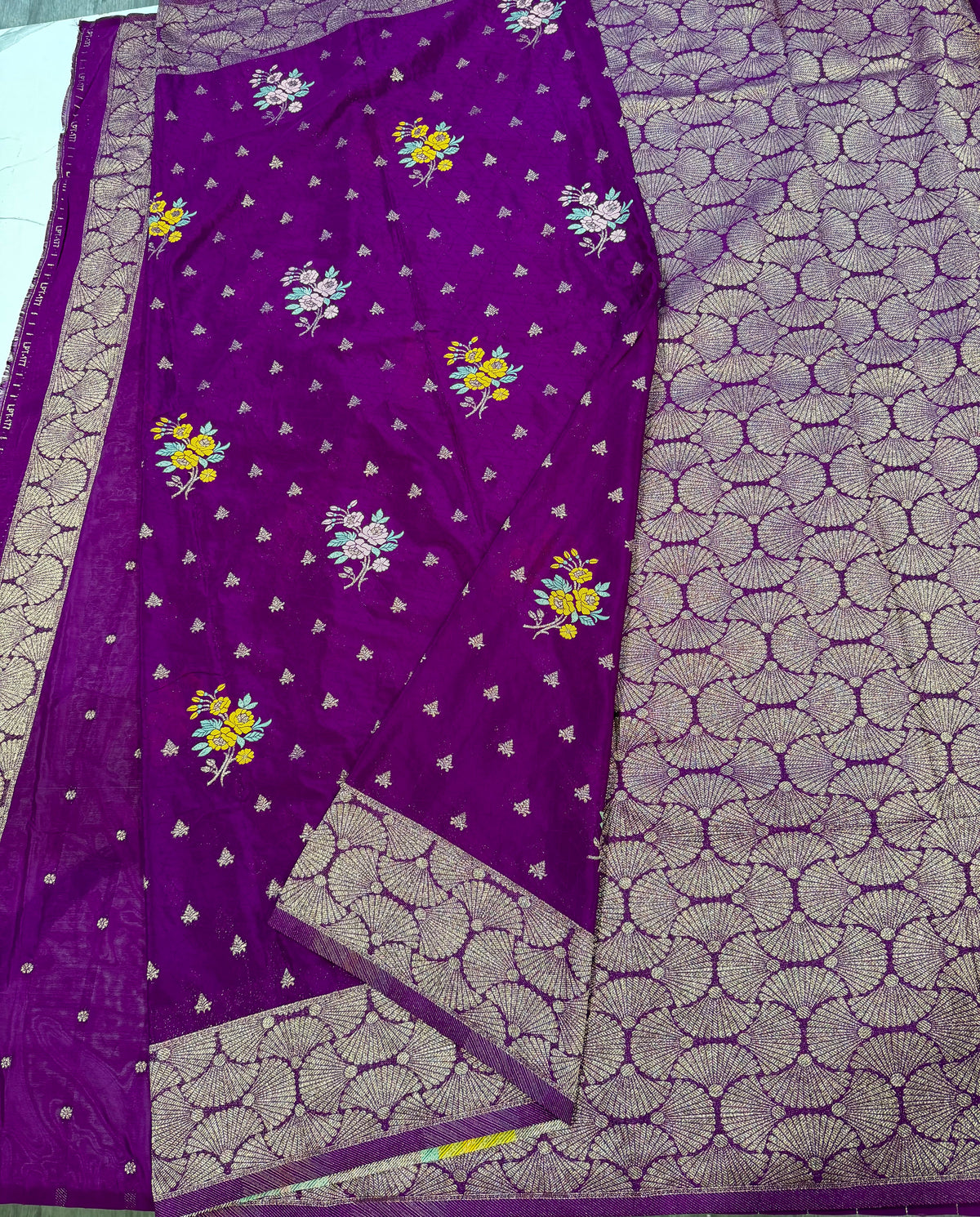 Bz-1850 purple benny crepe saree