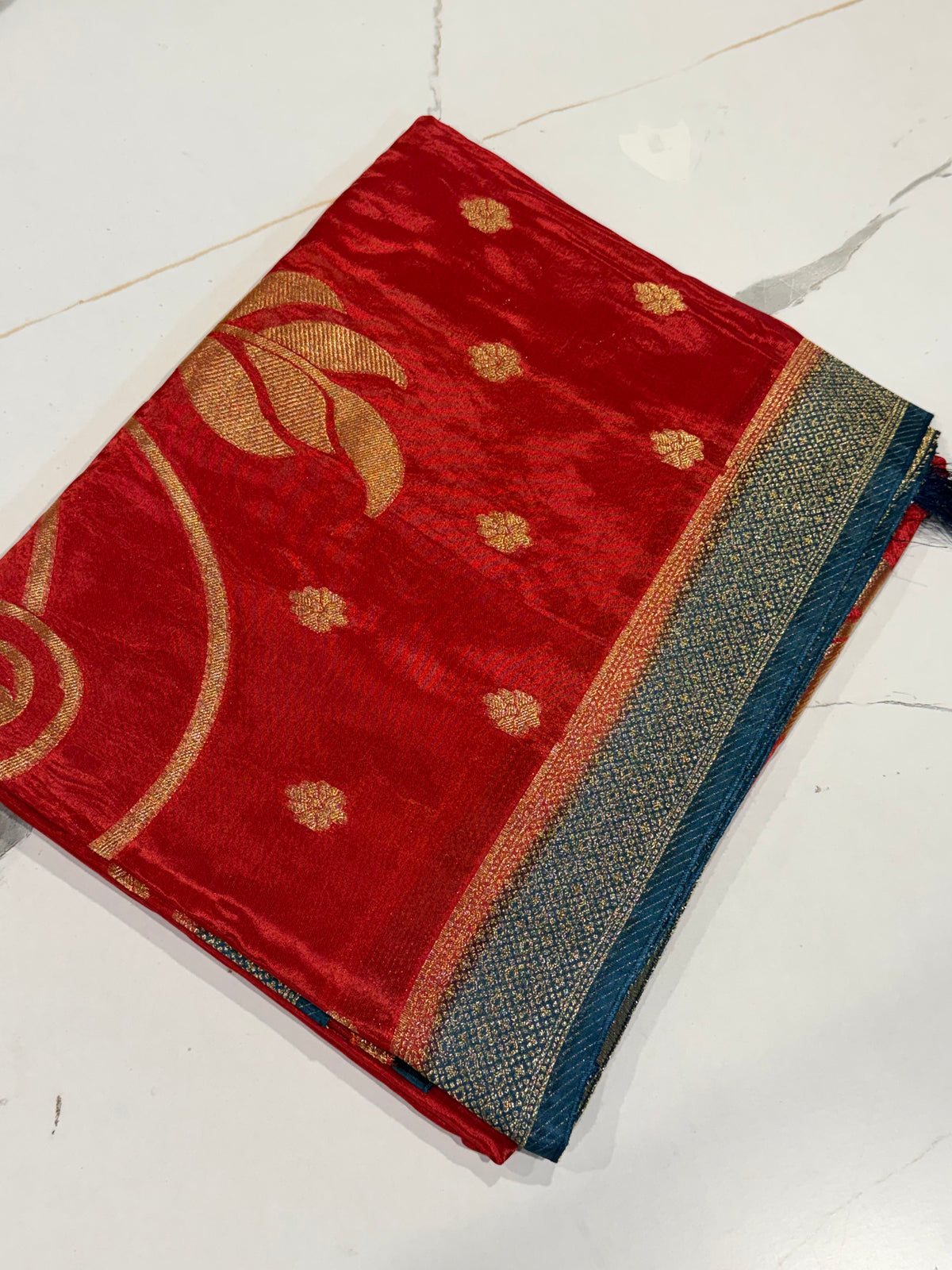 HS-2650 Red  HO crepe saree