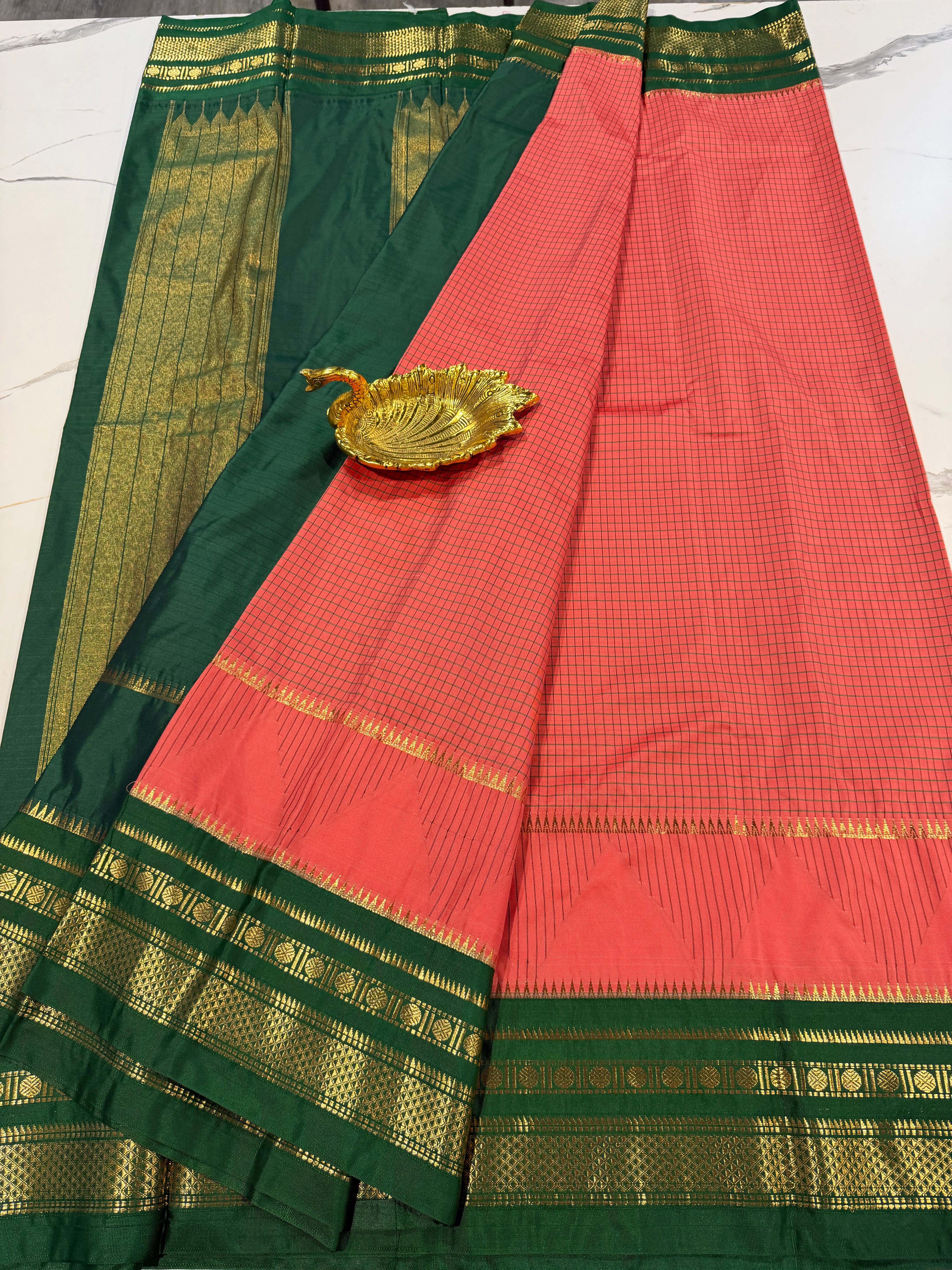 MG-2900 peachish pink n green Mangalagiri Gadwal saree