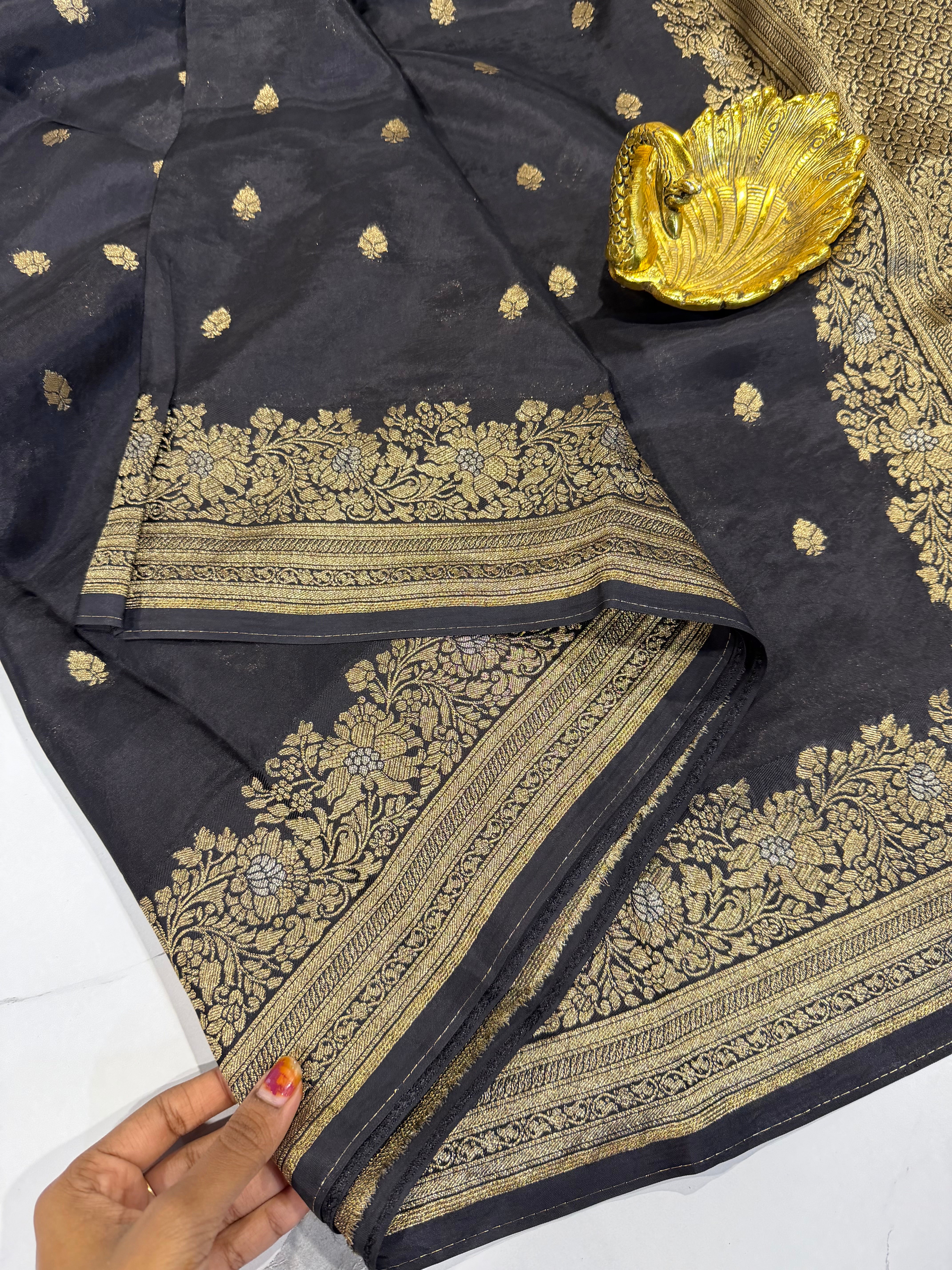 Gm-3950 banaras green mango black color saree