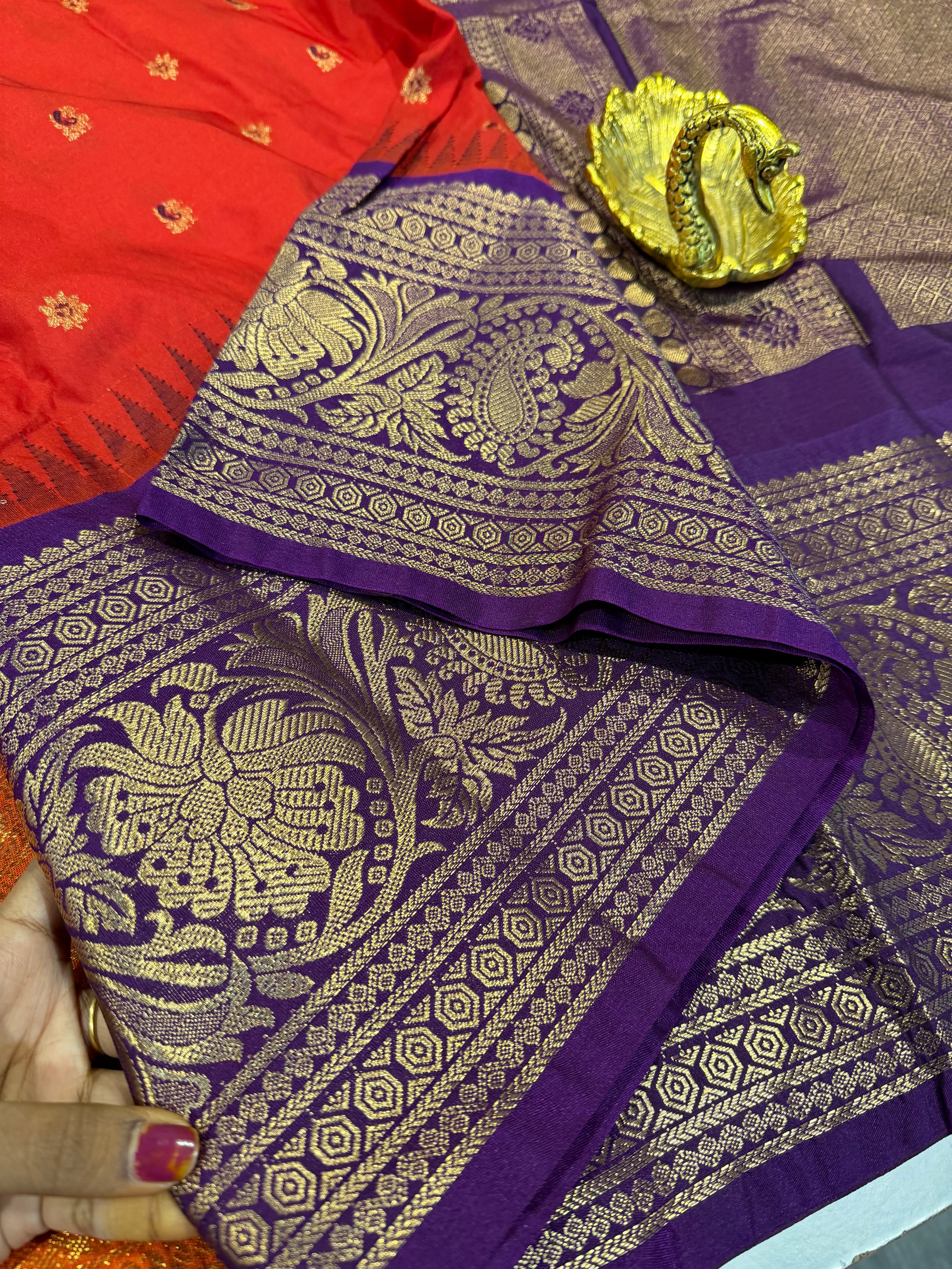 LD-G2299 vintage Semi Gadwal red and Brinjal Border with butta saree