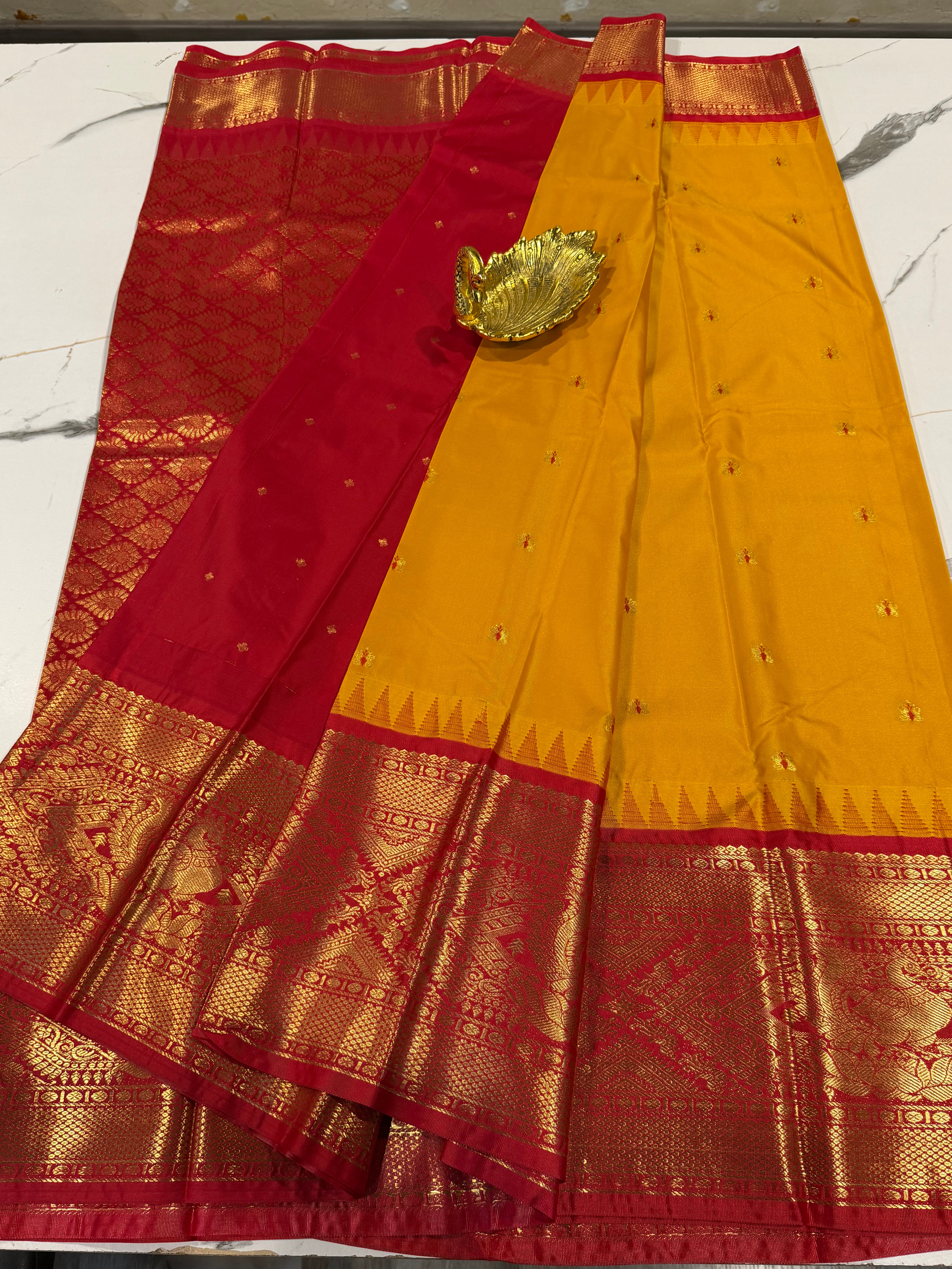 VG2 semi Gadwal yellow and red border saree